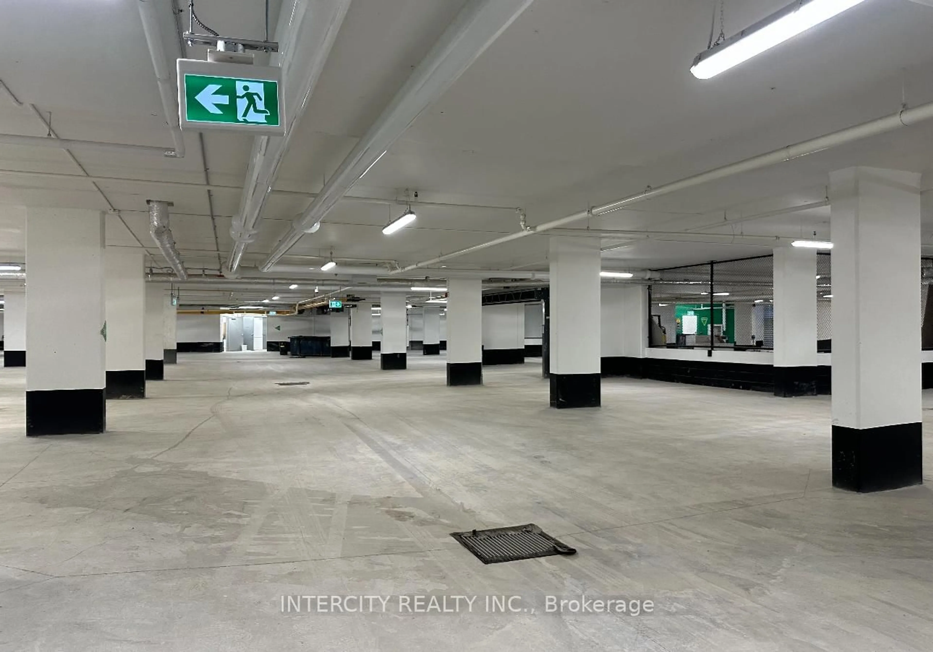 Parking for 75 ATTMAR Dr #148, Brampton Ontario L4P 0Y6