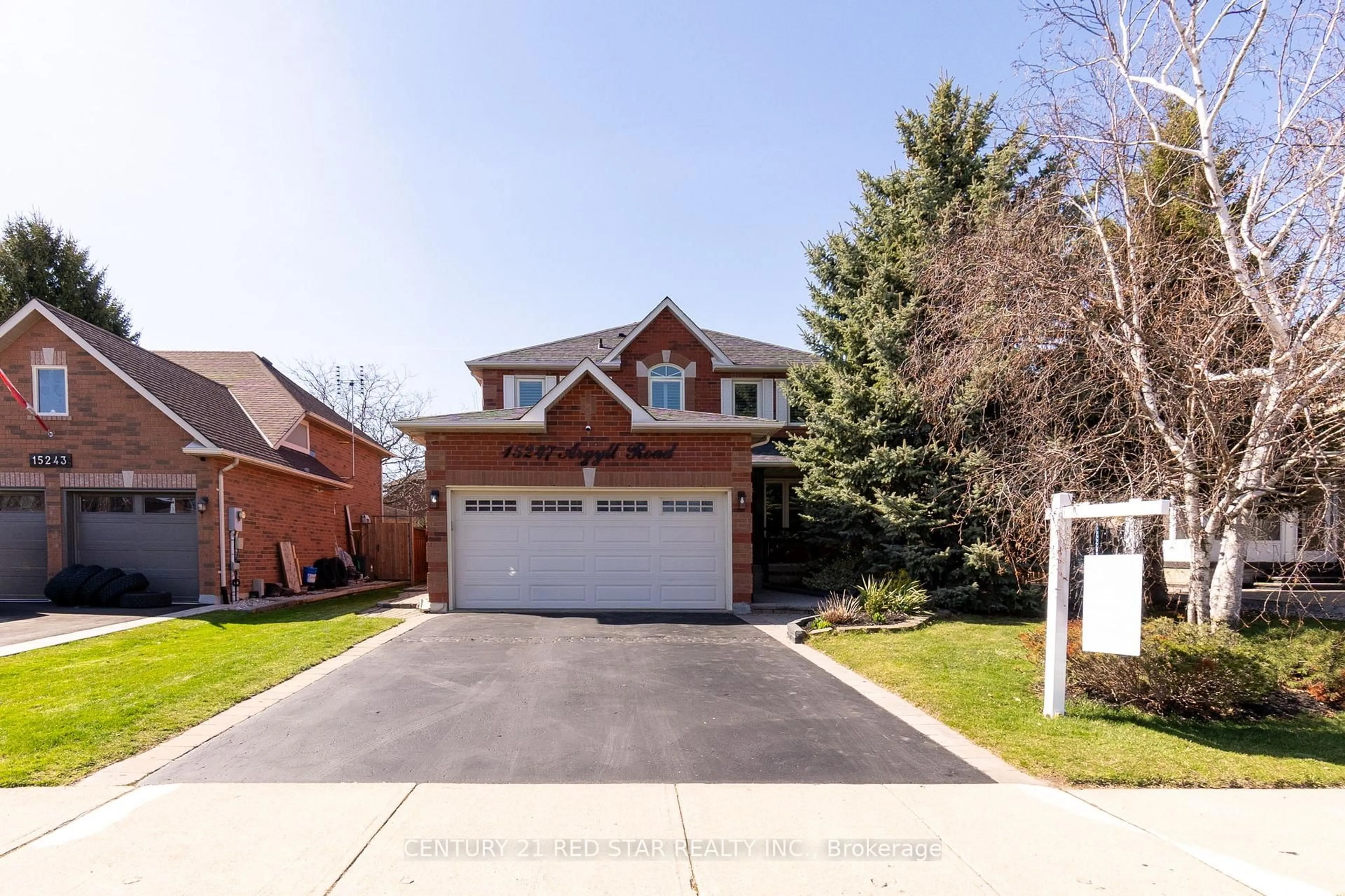 Home with brick exterior material, street for 15247 Argyll Rd, Halton Hills Ontario L7G 5N8
