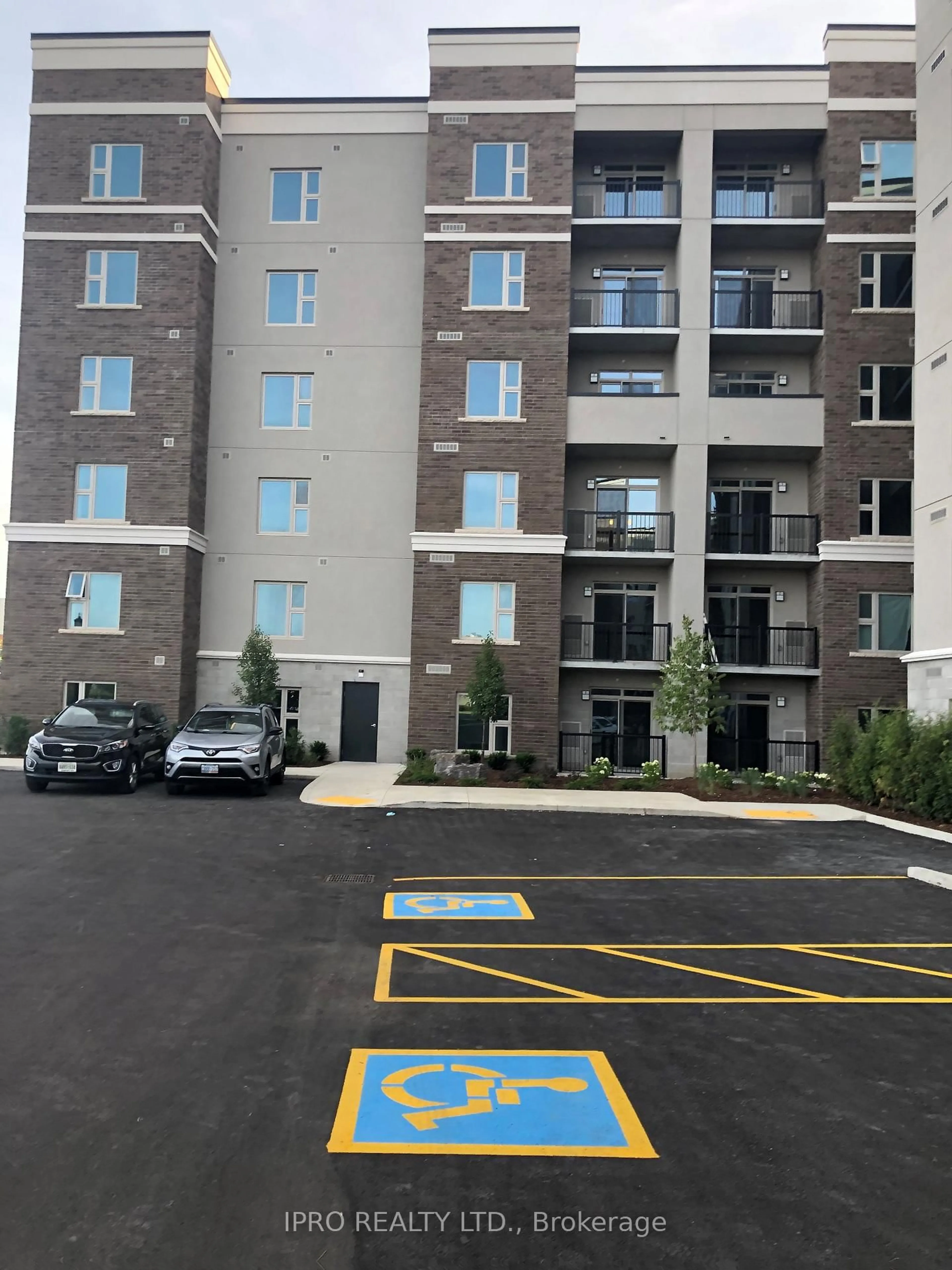 Unknown for 610 Farmstead Dr #326, Milton Ontario L9T 7W2