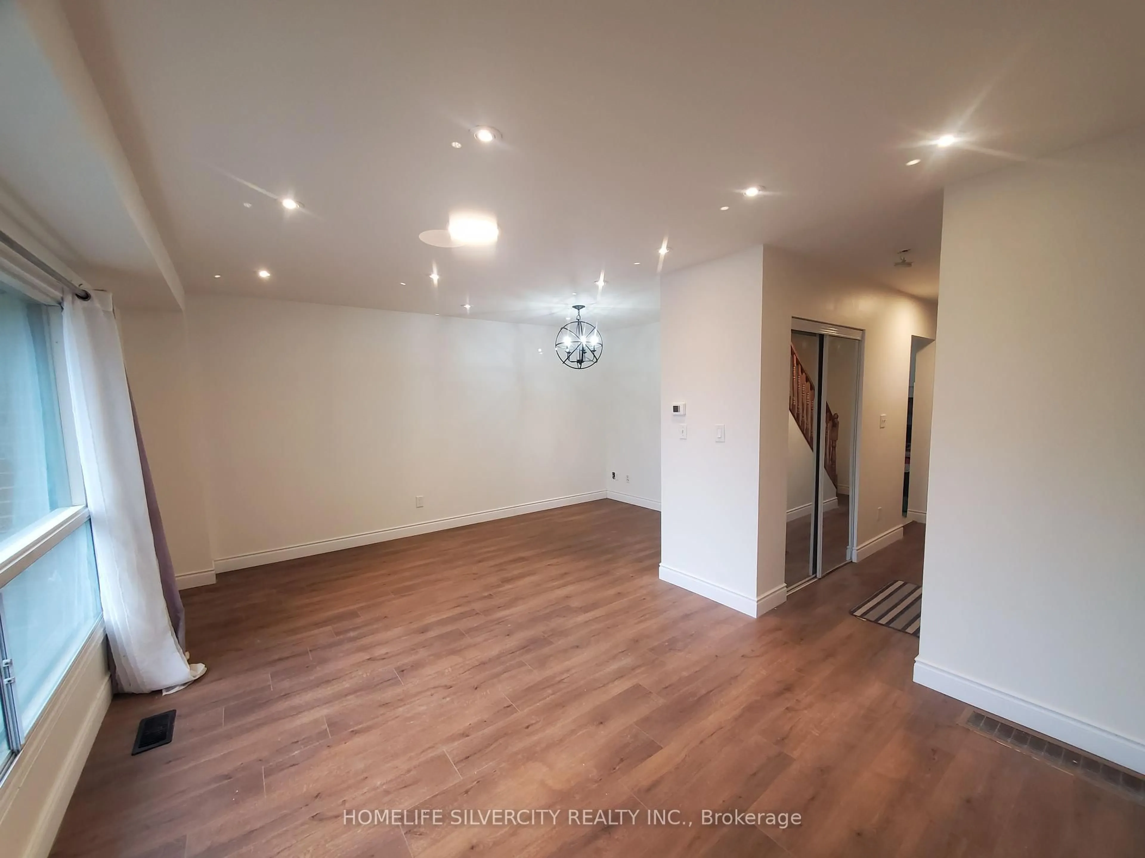 A pic of a room for 475 Bramalea Rd #208, Brampton Ontario L6T 2X3