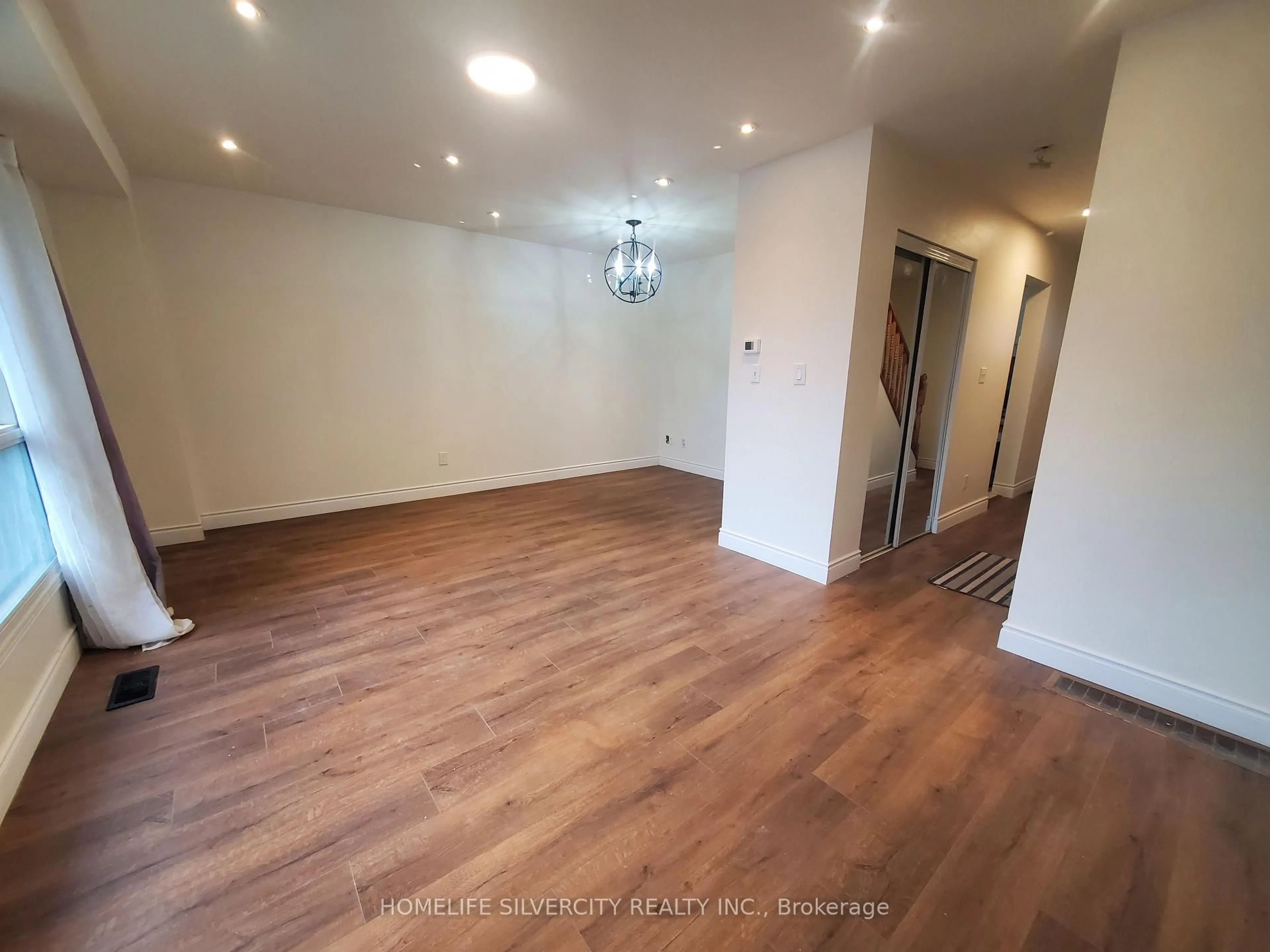 A pic of a room for 475 Bramalea Rd #208, Brampton Ontario L6T 2X3