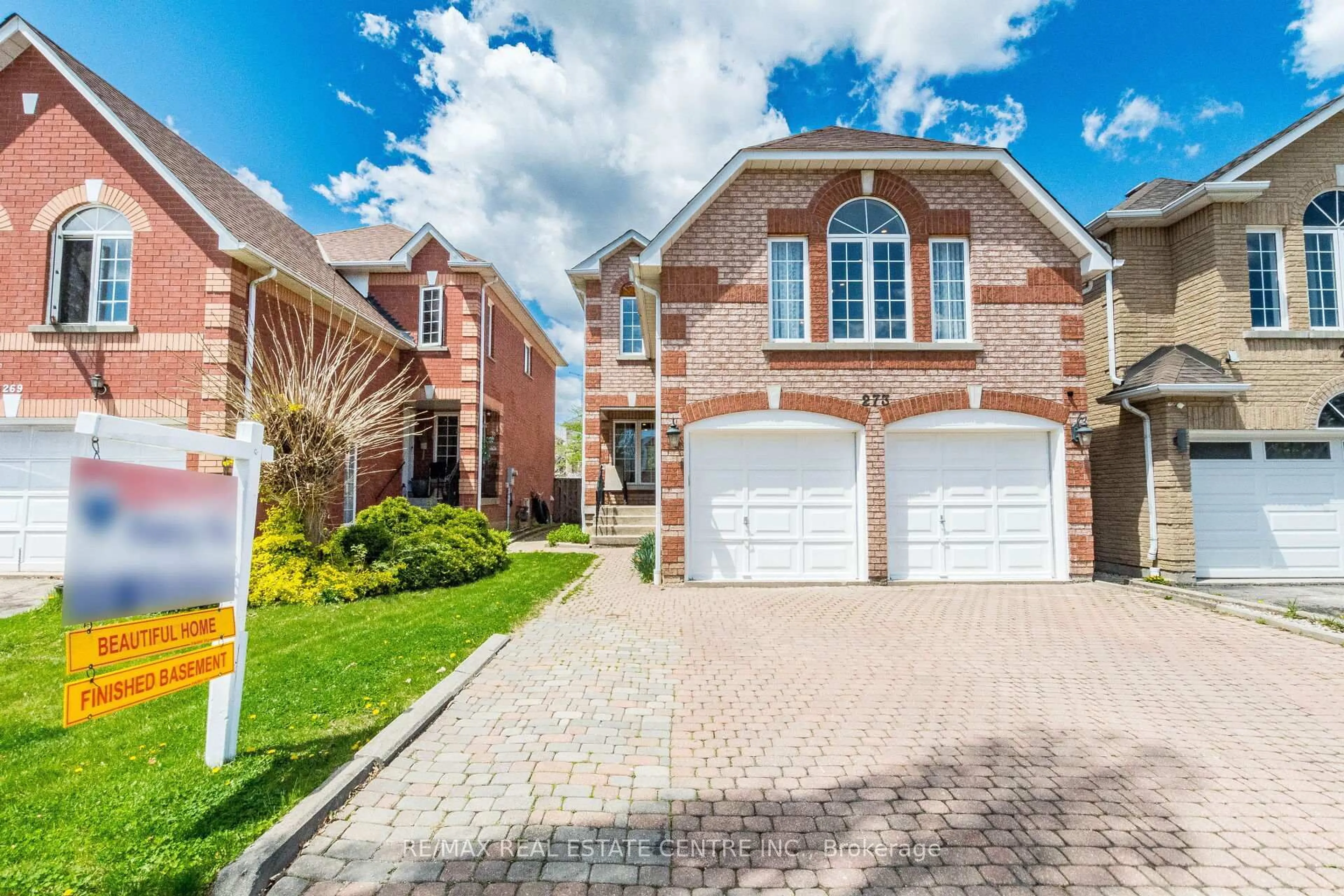 Home with brick exterior material, street for 273 Cossack Crt, Mississauga Ontario L5B 4C2