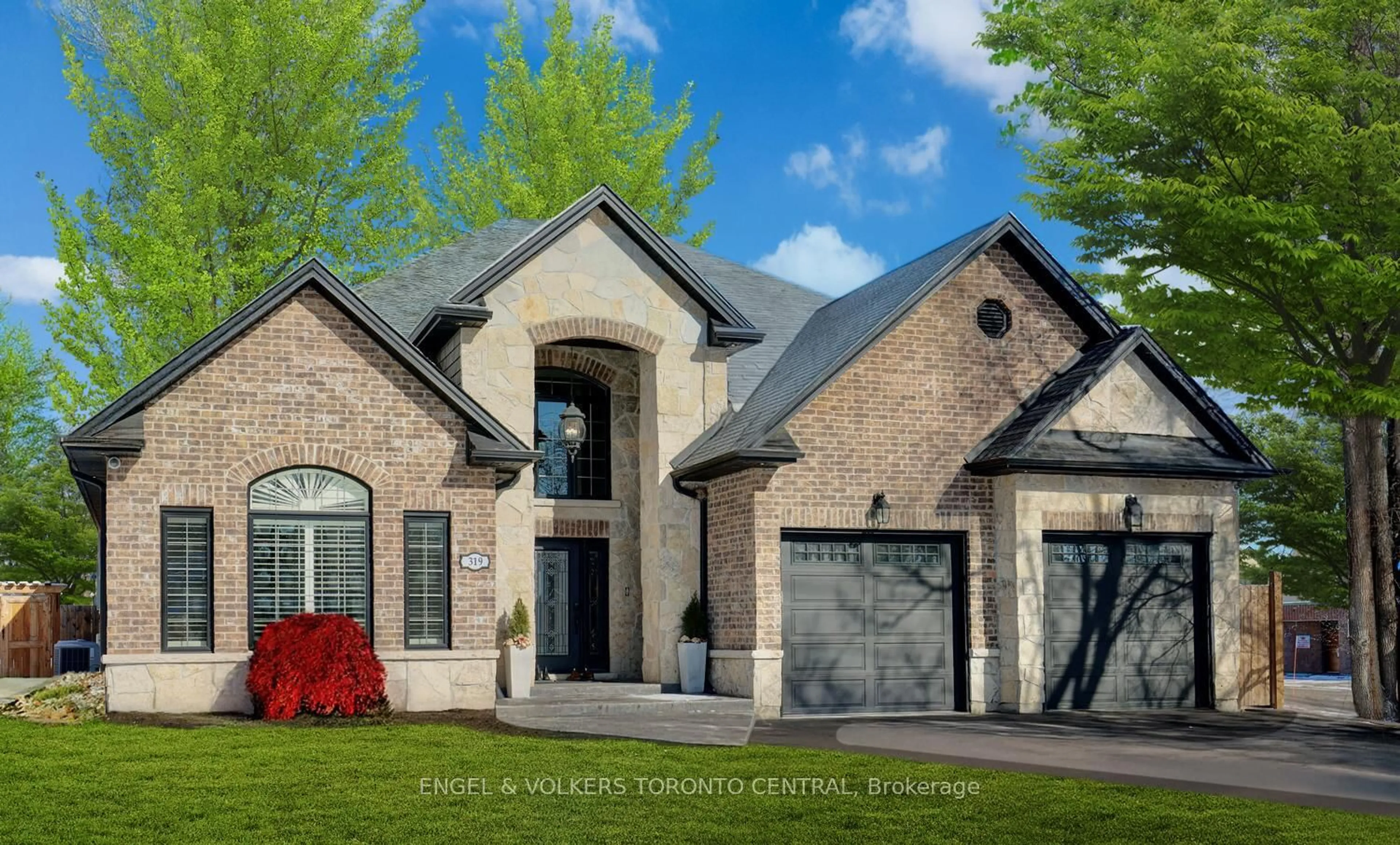 Home with brick exterior material, street for 319 Henderson Rd, Burlington Ontario L7L 2P6