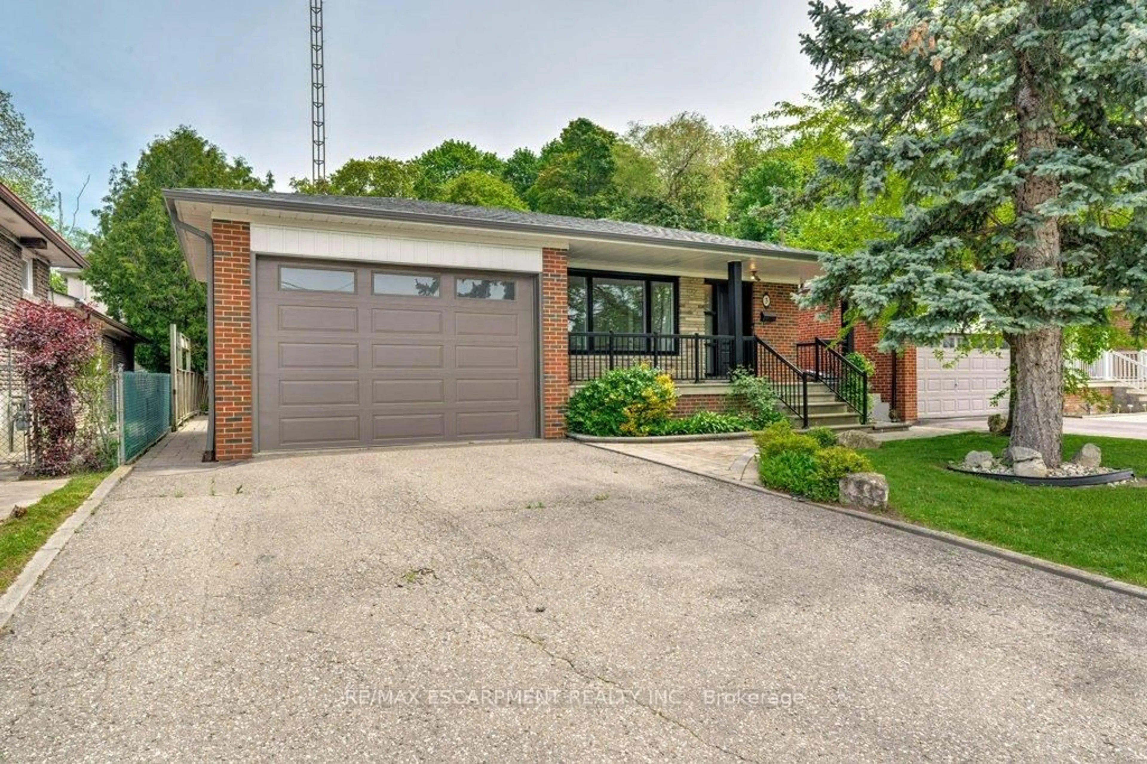 Home with brick exterior material, street for 3 Hentob Crt, Toronto Ontario M9V 2W9