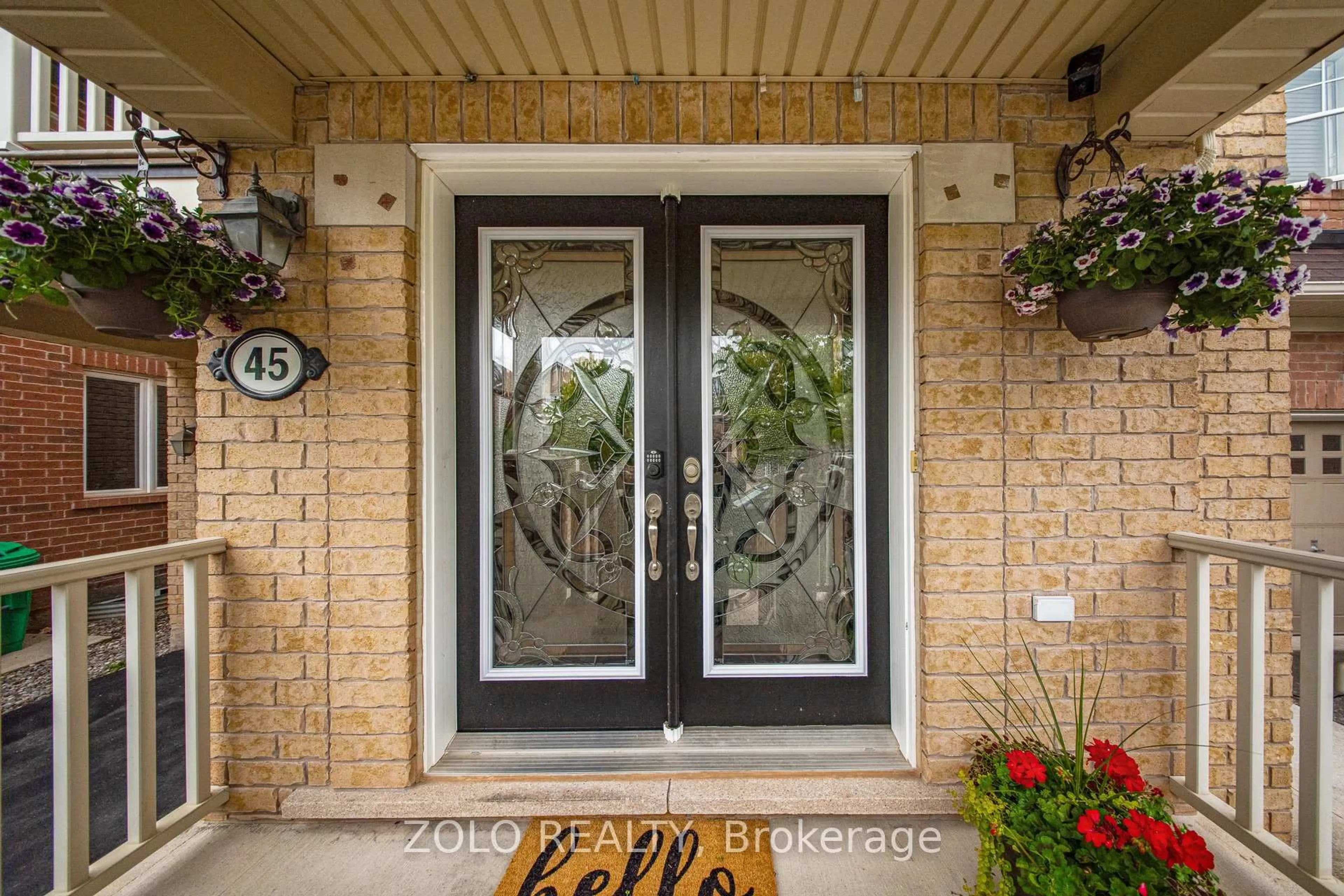 Indoor entryway for 45 Haverty Tr, Brampton Ontario L7A 0S3