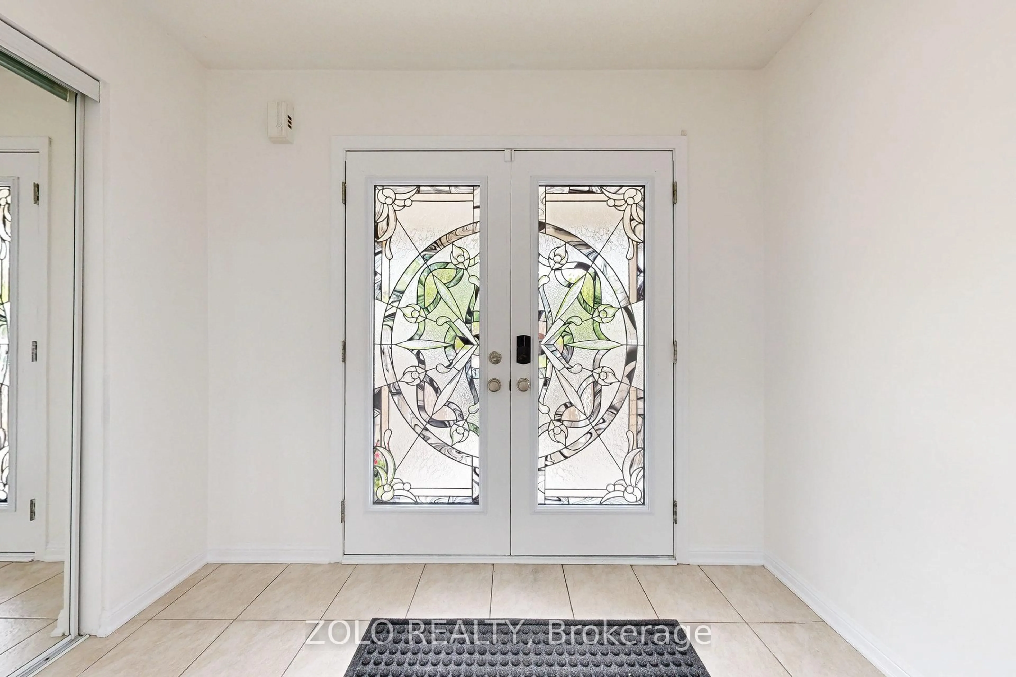 Indoor entryway for 45 Haverty Tr, Brampton Ontario L7A 0S3