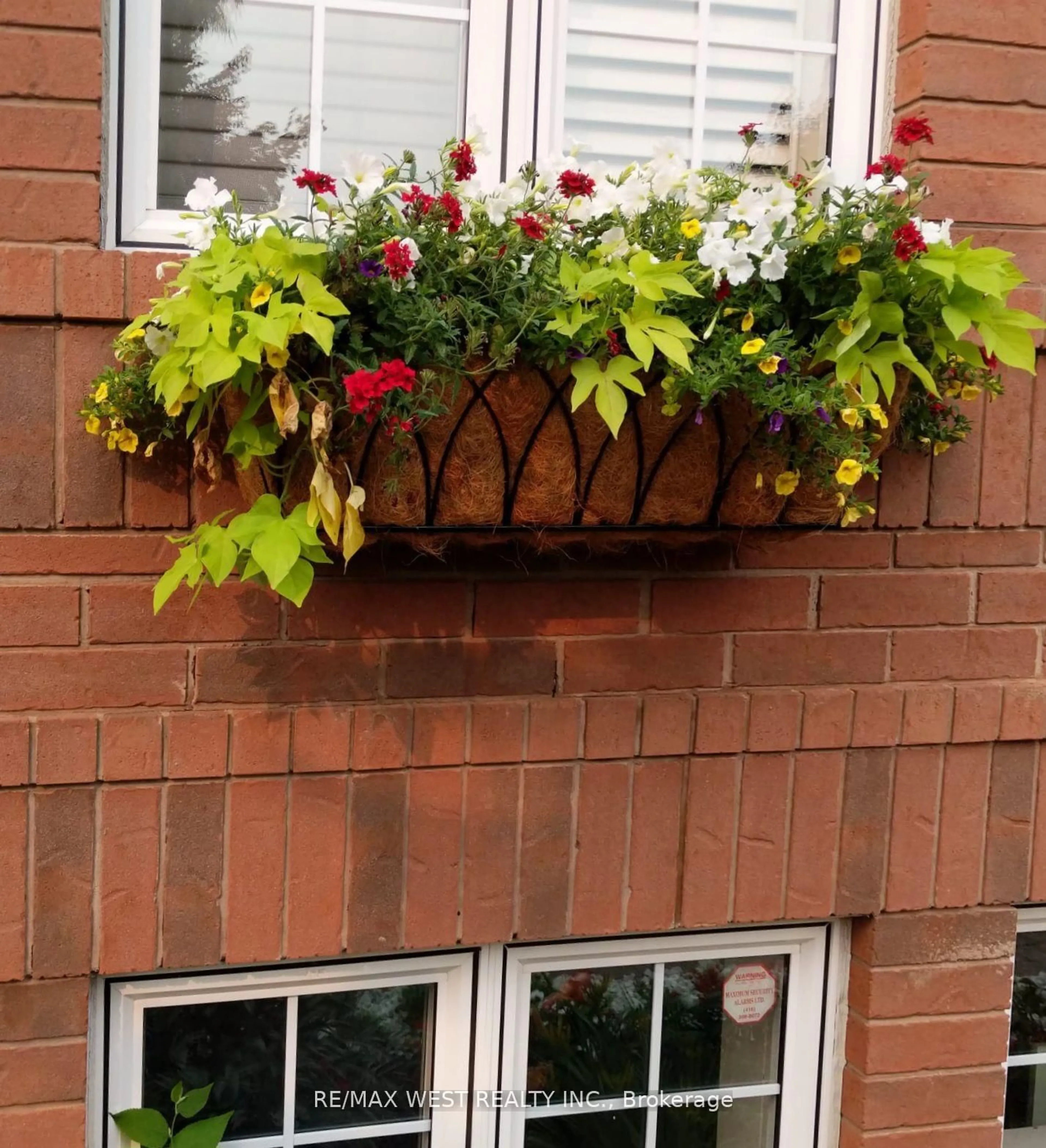 Unknown for 2223 Lapsley Cres, Oakville Ontario L6M 4V1