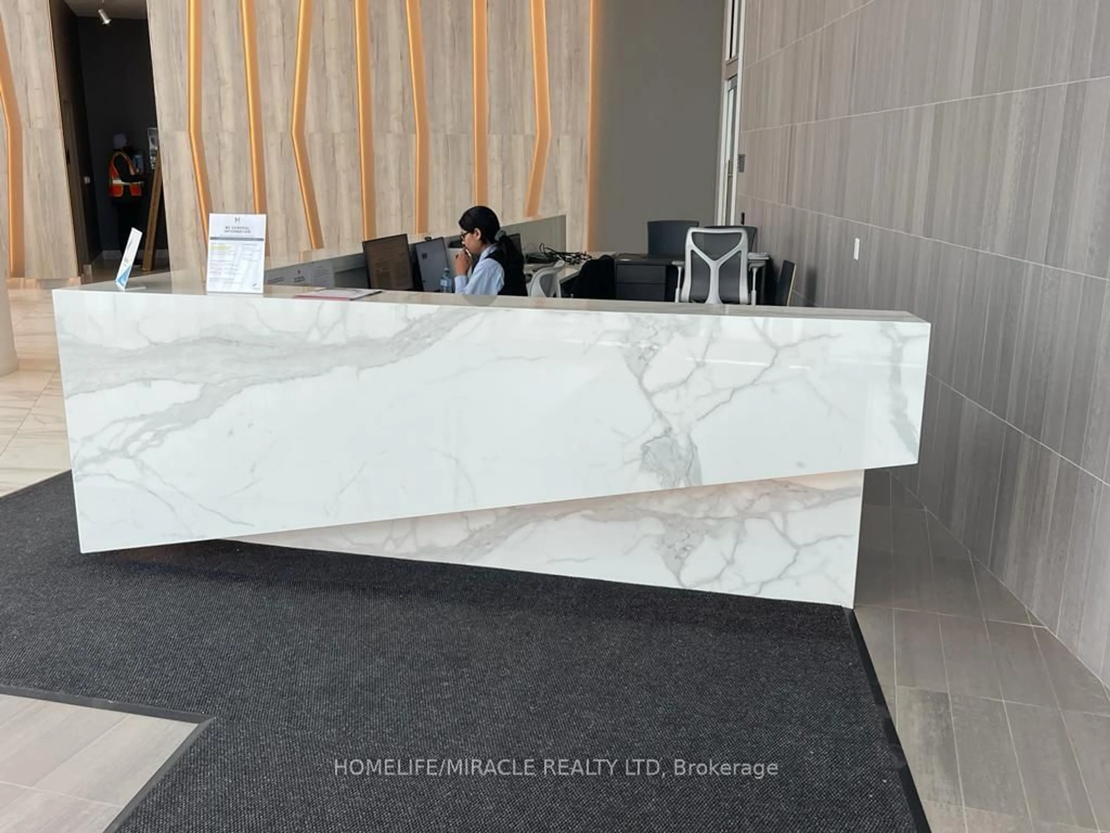 Lobby for 3883 Quartz Rd #2311, Mississauga Ontario L5B 0M4