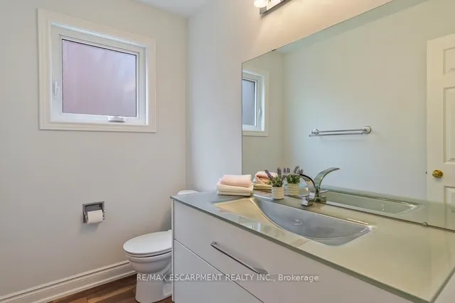 Additional property image - 2712 Ashridge Pl