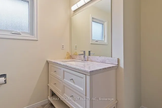 Additional property image - 2712 Ashridge Pl