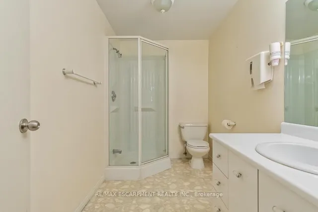 Additional property image - 2712 Ashridge Pl