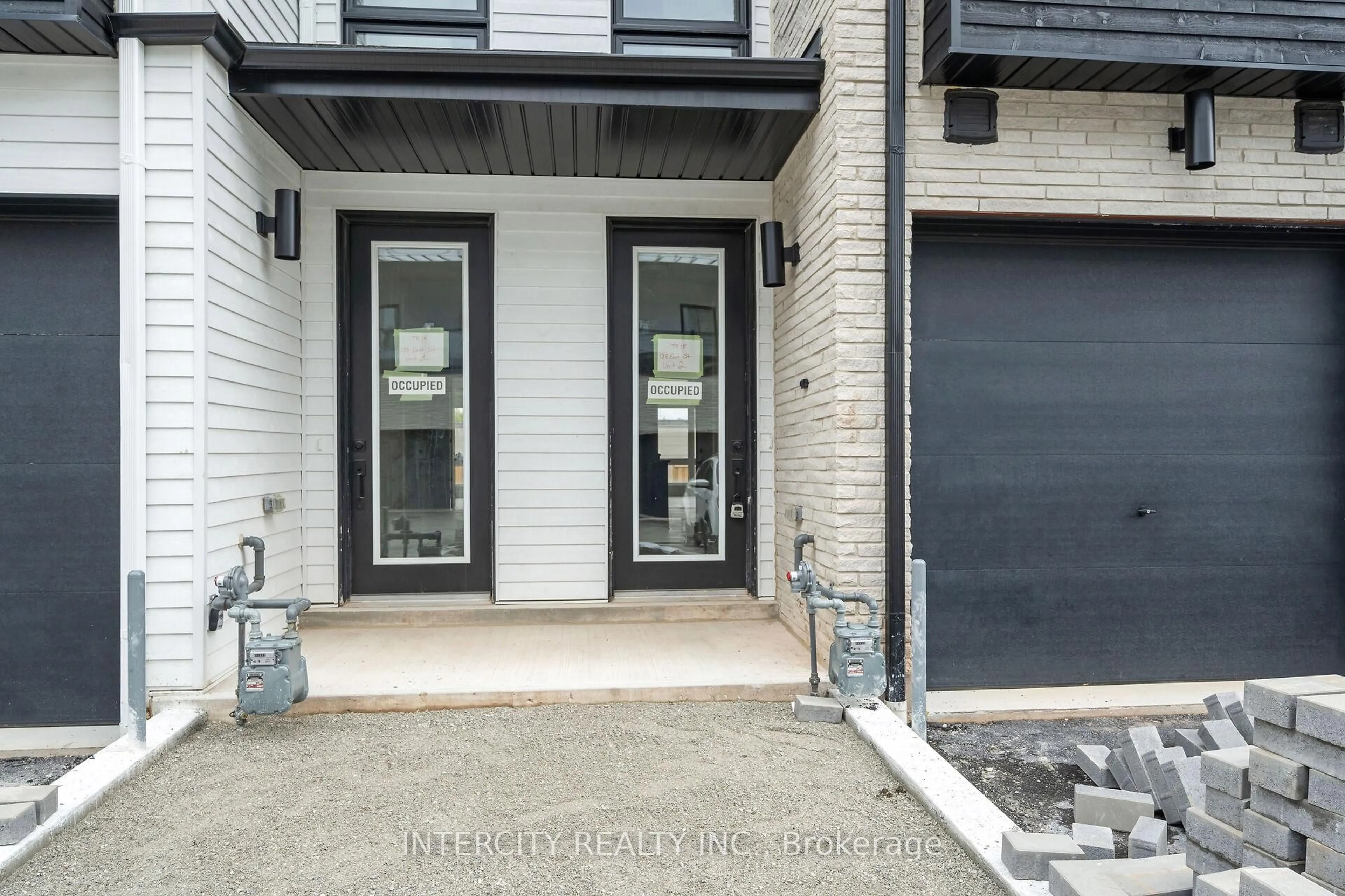 Unknown for 138 East St #2, Oakville Ontario L6L 0H9