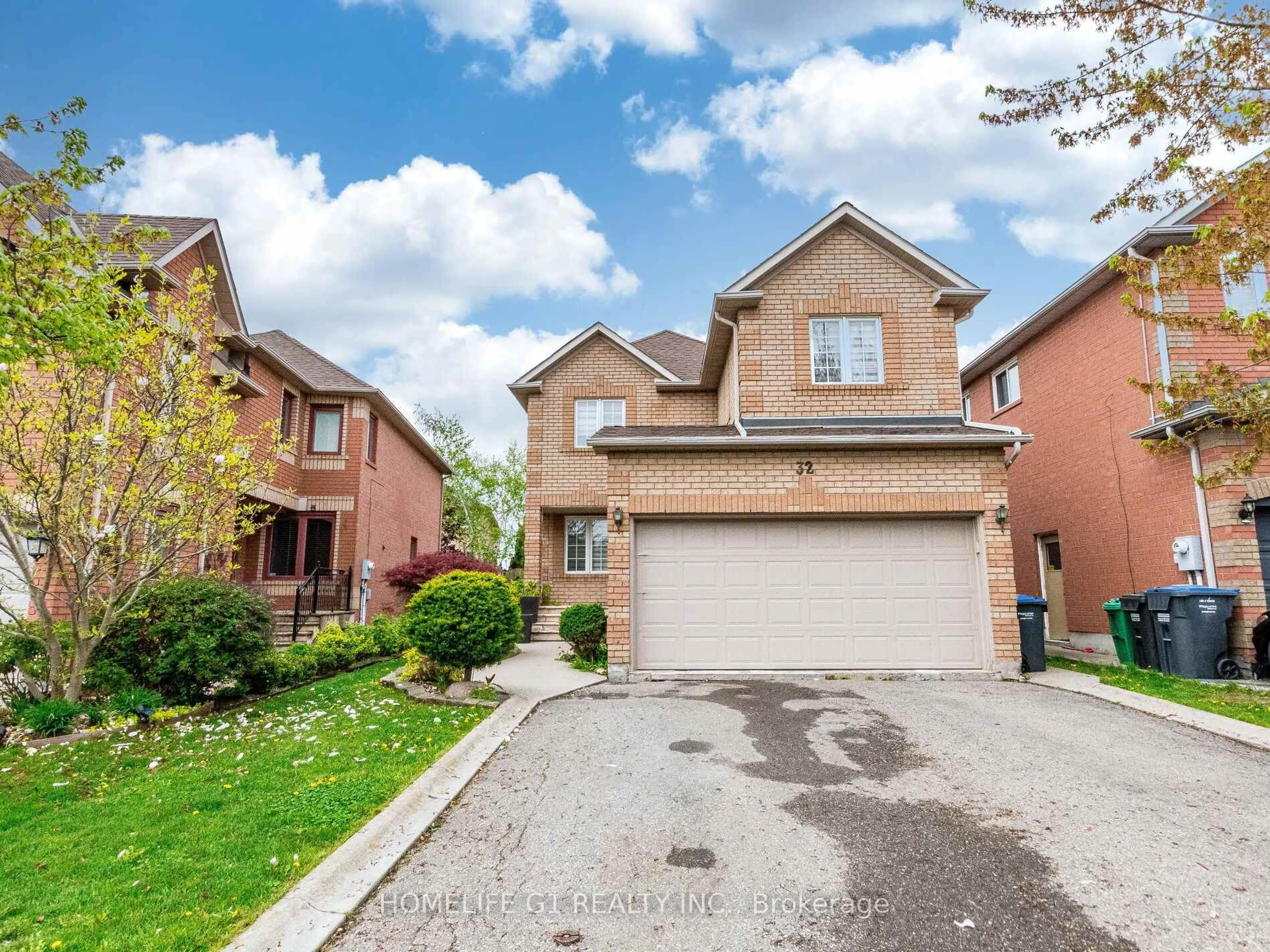 Home with brick exterior material, street for 32 Creekwood Dr, Brampton Ontario L7A 1J3