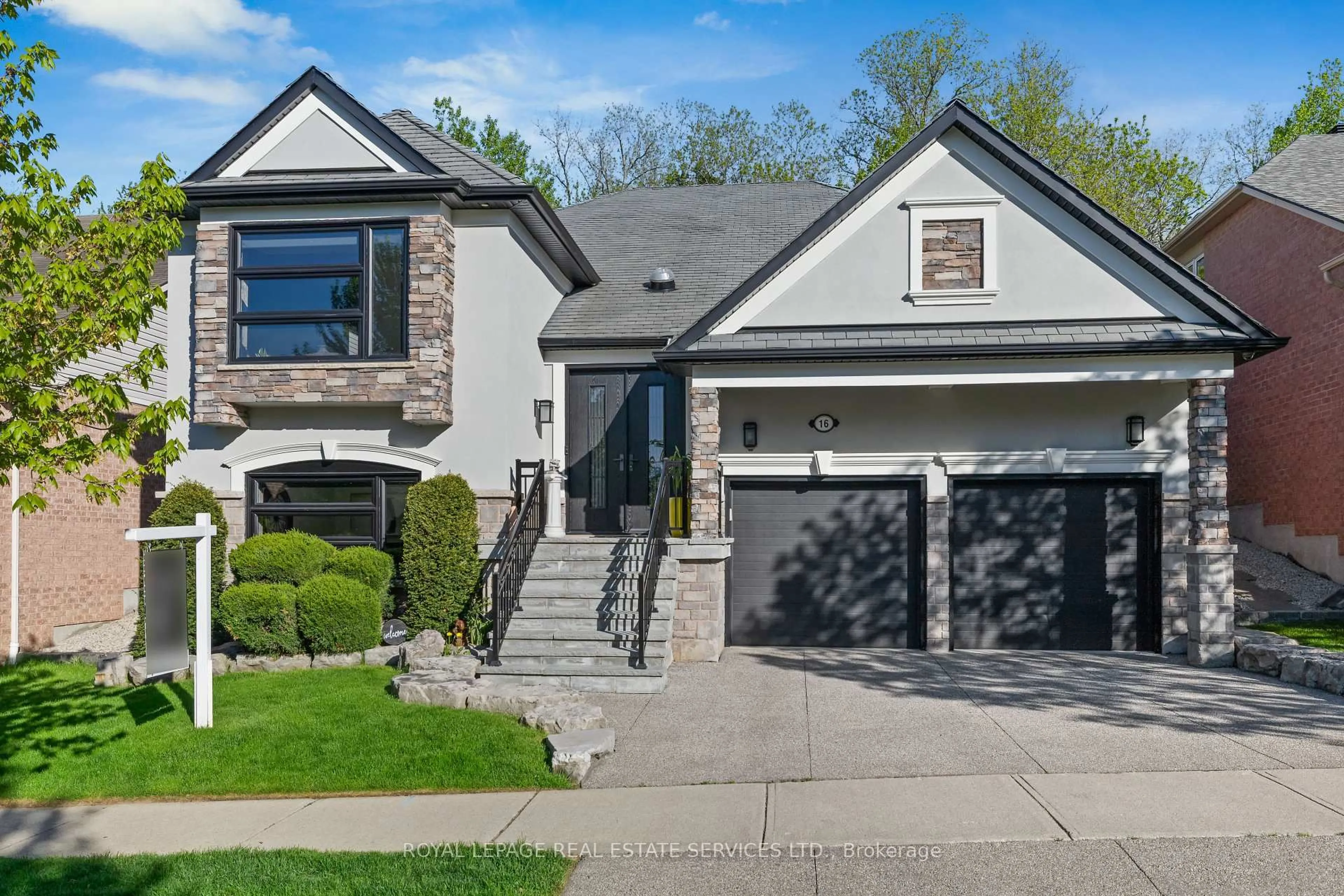 Home with brick exterior material, street for 16 Arborglen Dr, Halton Hills Ontario L7G 6L2