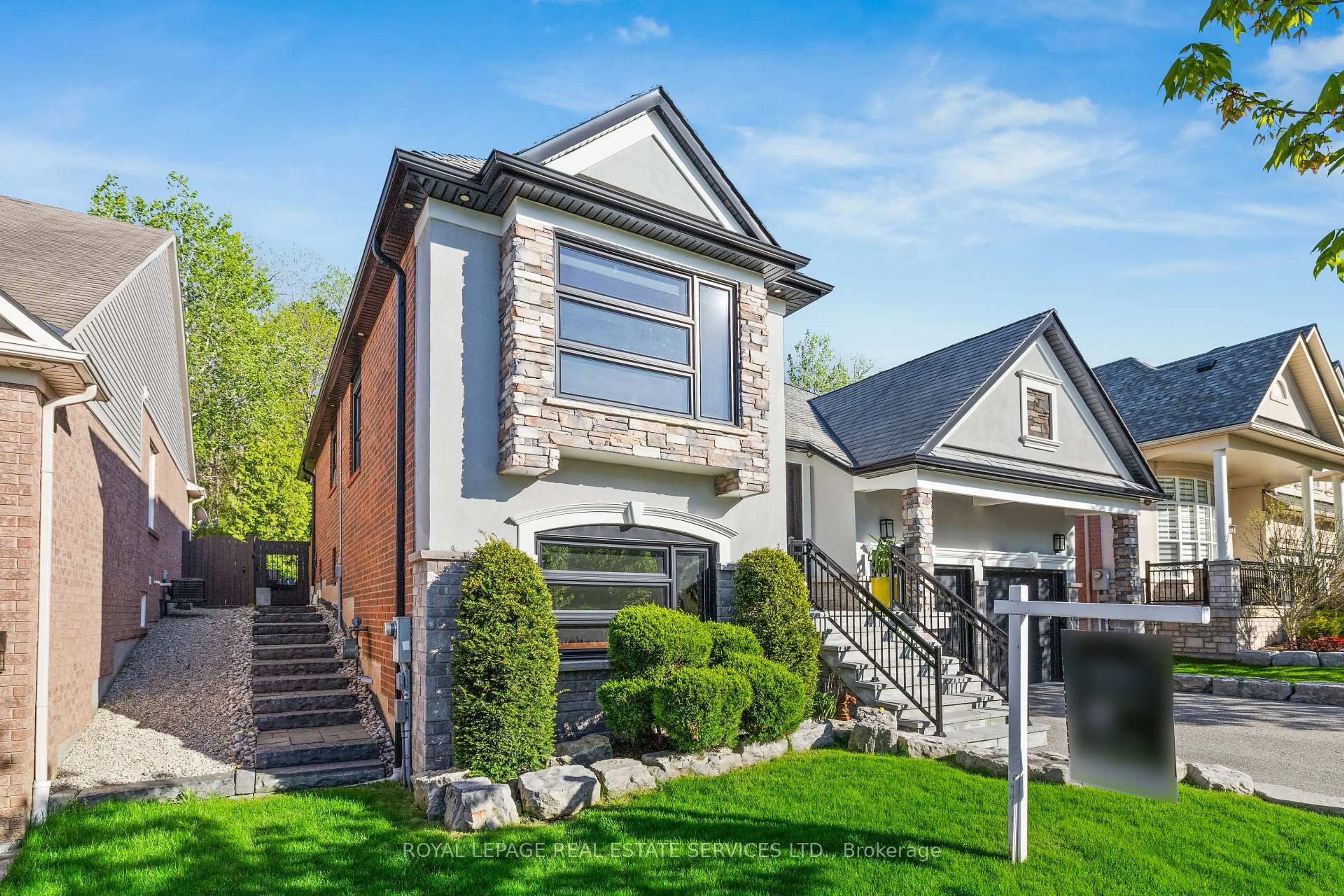 Home with brick exterior material, street for 16 Arborglen Dr, Halton Hills Ontario L7G 6L2