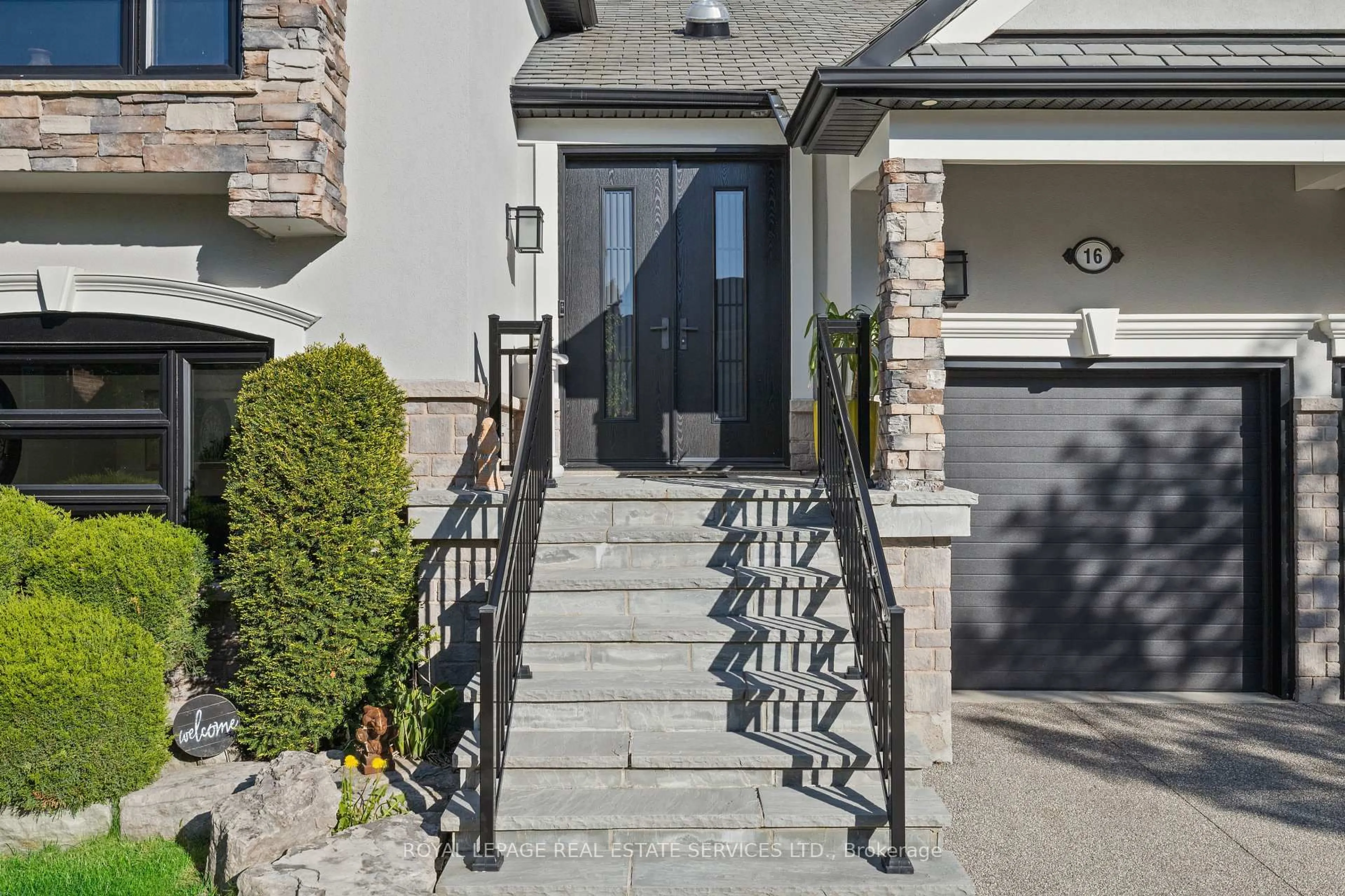 Unknown for 16 Arborglen Dr, Halton Hills Ontario L7G 6L2