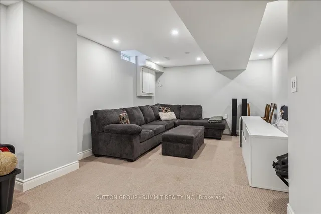 Additional property image - 2229 Silverbirch Crt