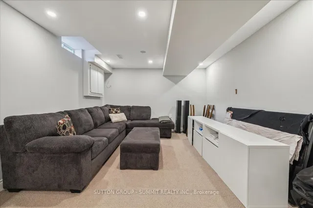 Additional property image - 2229 Silverbirch Crt
