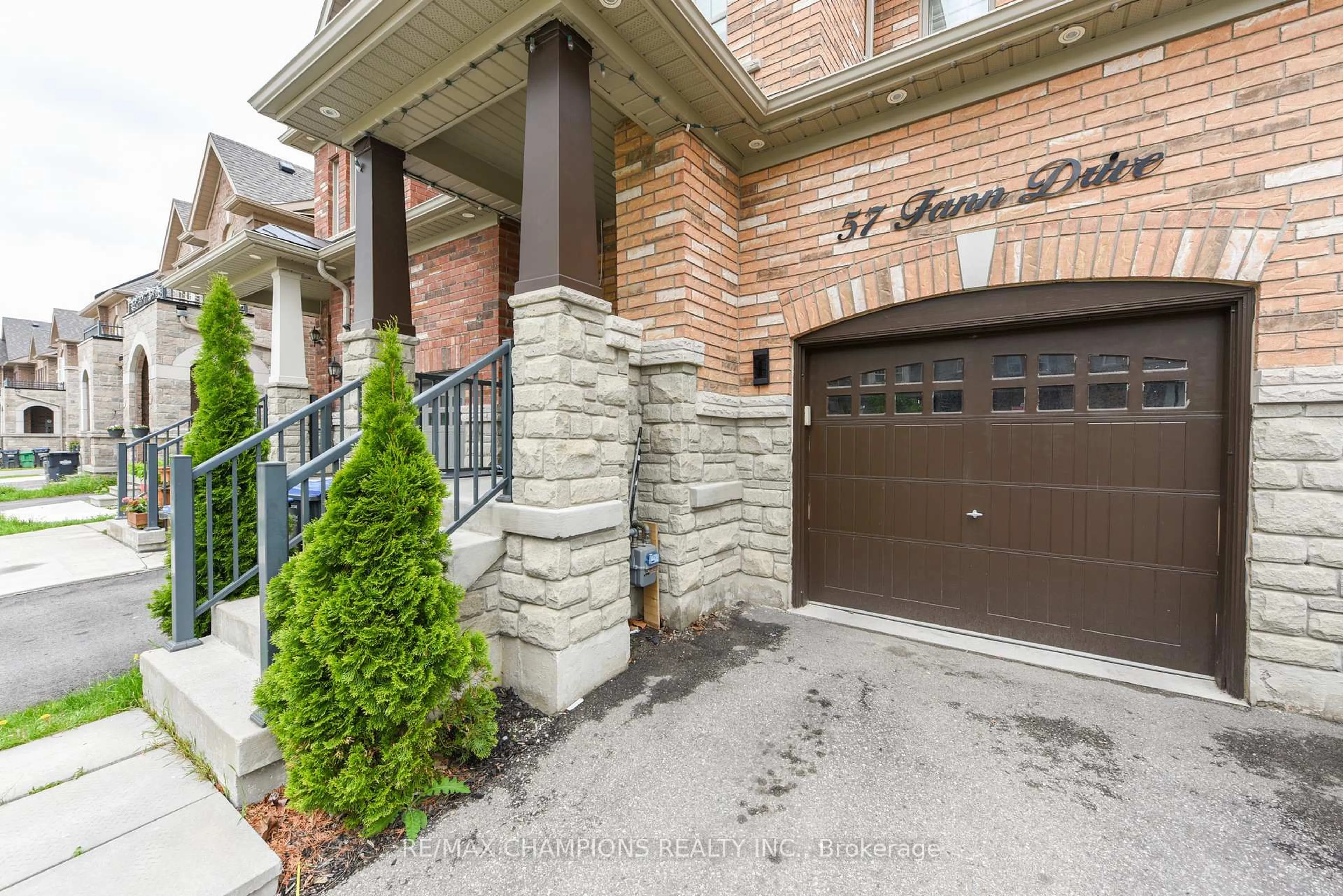 Unknown for 57 Fann Dr, Brampton Ontario L7A 4L3
