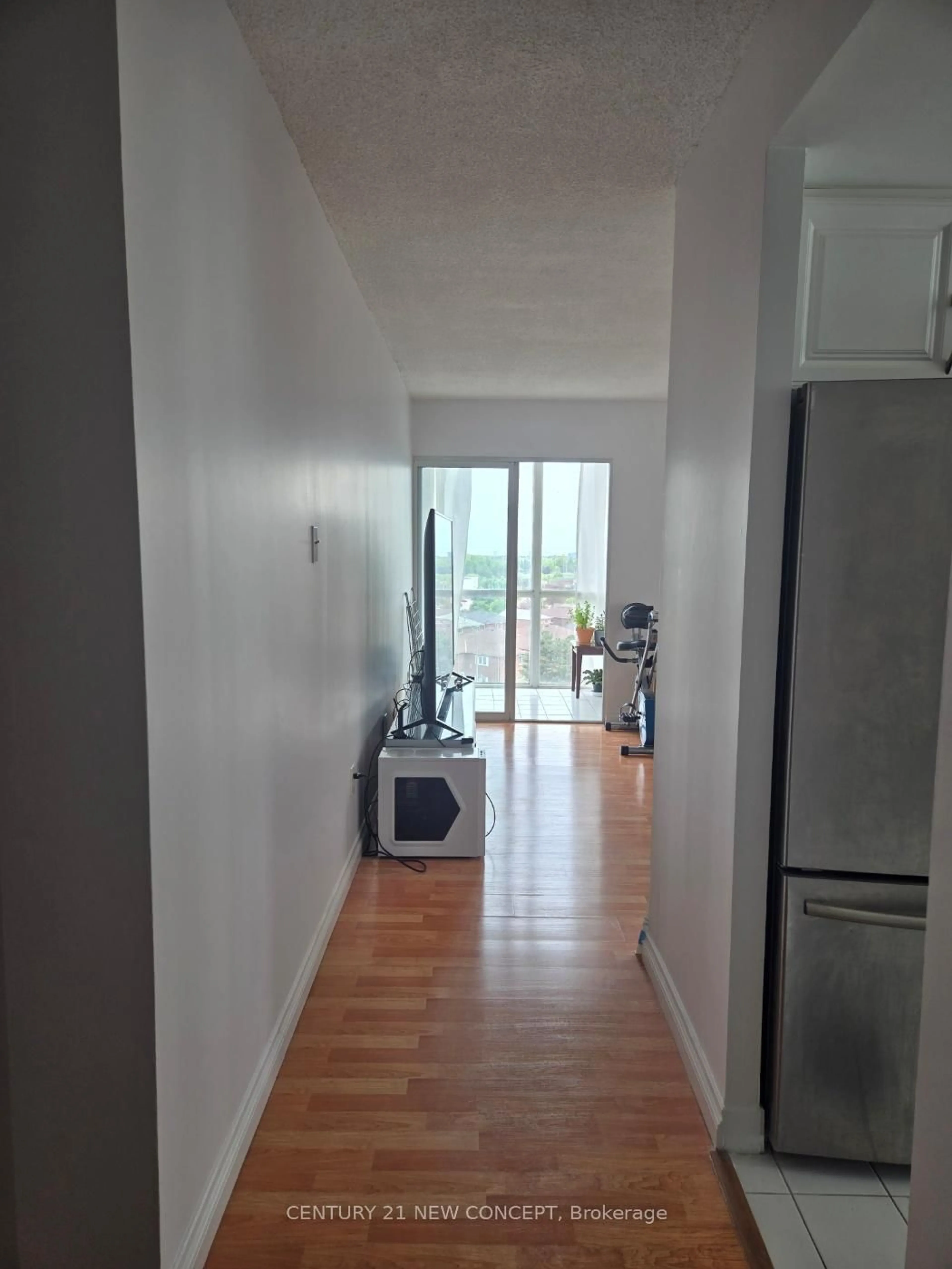 A pic of a room for 350 Webb Dr #702, Mississauga Ontario L5B 3W4