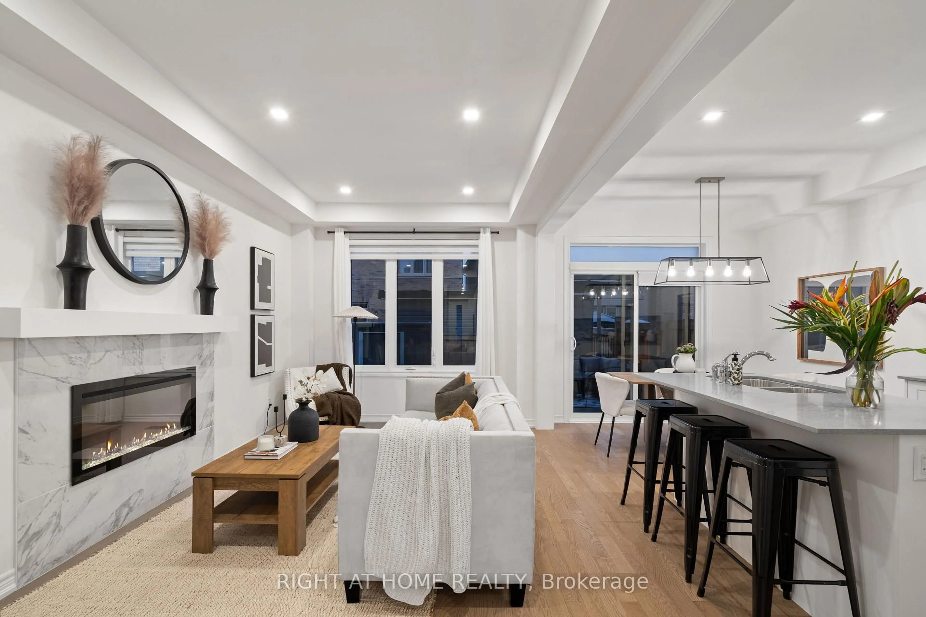 Open concept kitchen, unknown for 9 Angelfish Rd, Brampton Ontario L7A 5C5