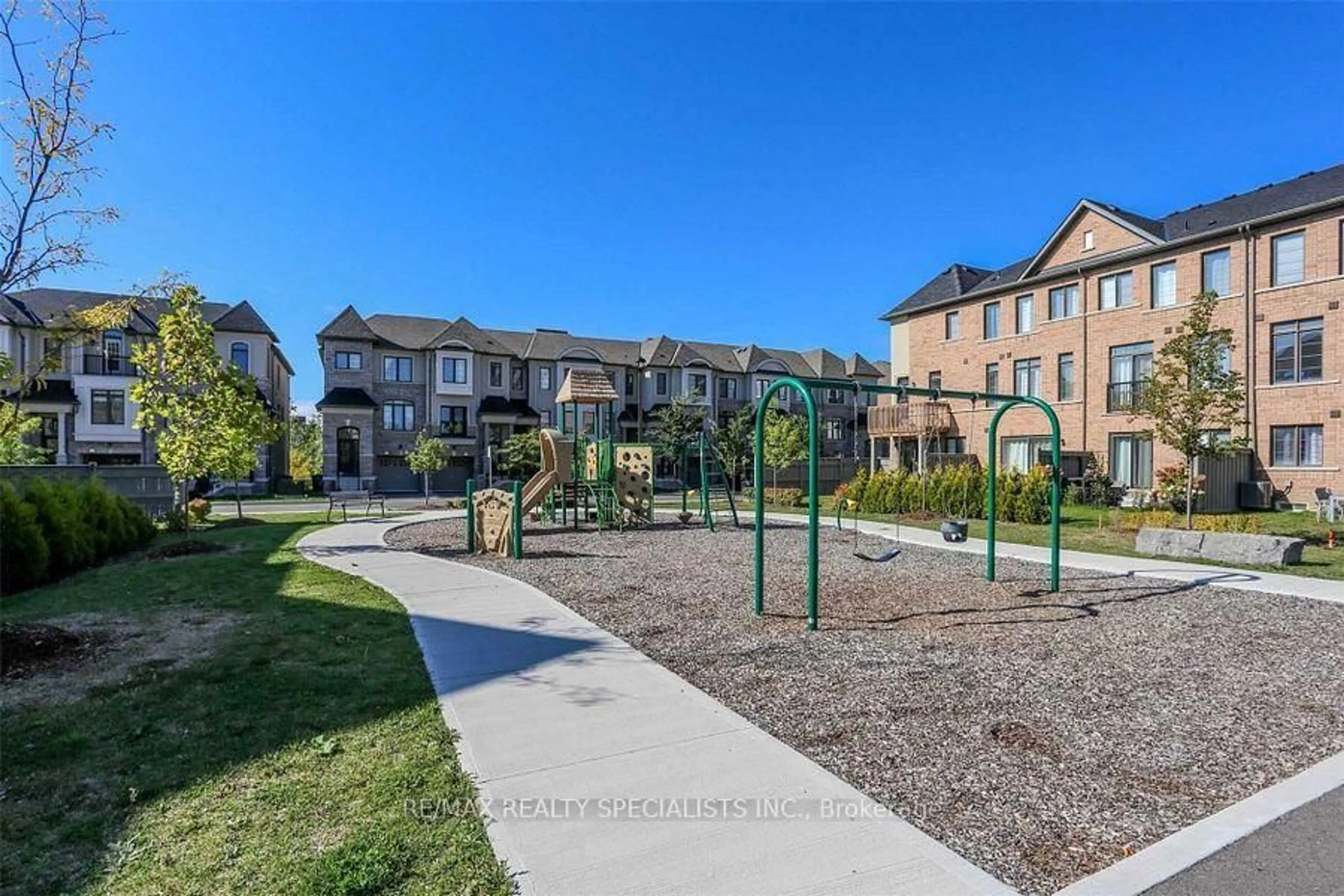 Patio, unknown for 1032 Beachcomber Rd, Mississauga Ontario L5G 0B1