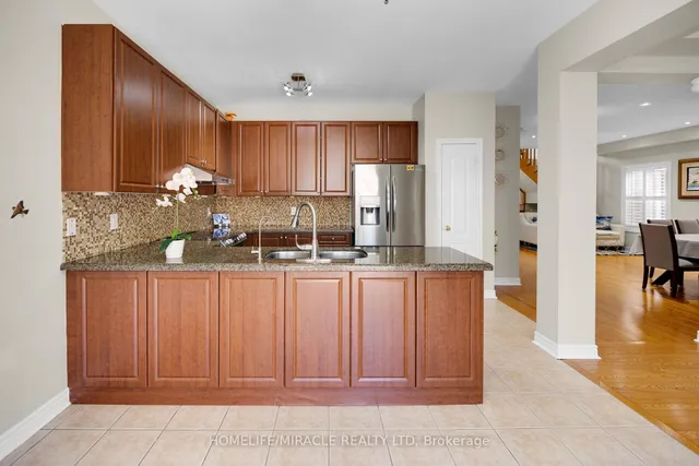 Additional property image - 25 Openbay Gdns