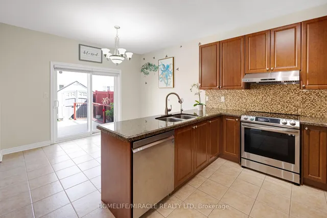 Additional property image - 25 Openbay Gdns