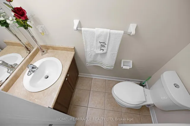 Additional property image - 25 Openbay Gdns