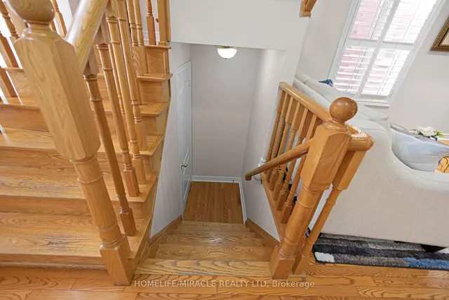 Additional property image - 25 Openbay Gdns