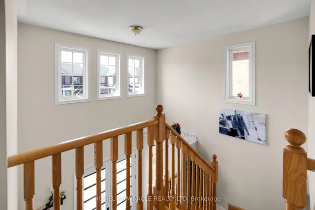 Additional property image - 25 Openbay Gdns