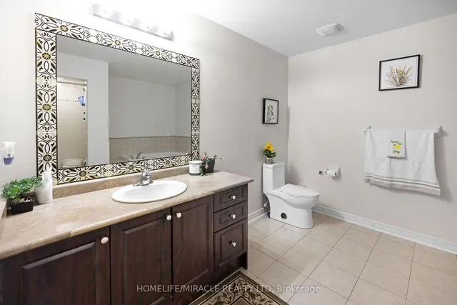 Additional property image - 25 Openbay Gdns