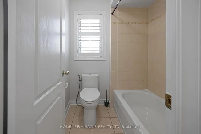 Additional property image - 25 Openbay Gdns