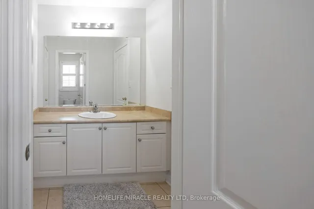 Additional property image - 25 Openbay Gdns