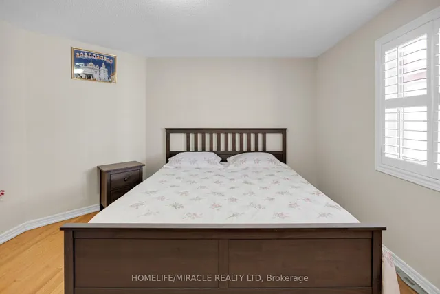 Additional property image - 25 Openbay Gdns