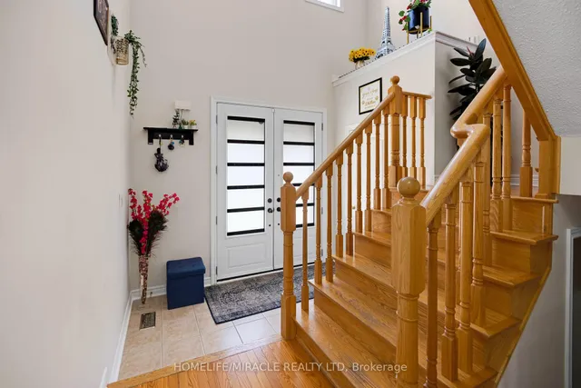 Additional property image - 25 Openbay Gdns