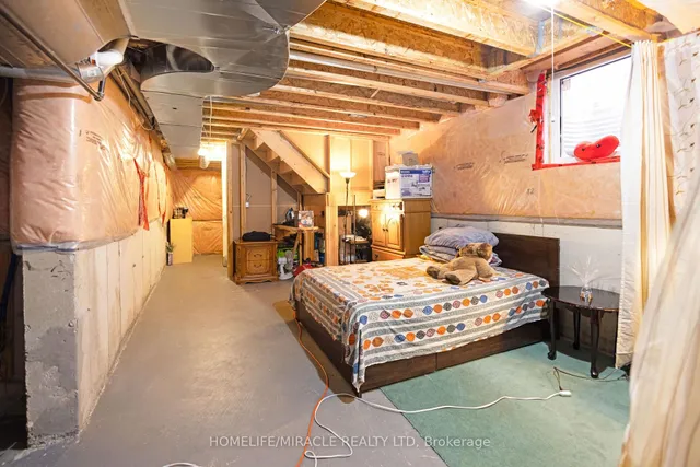 Additional property image - 25 Openbay Gdns