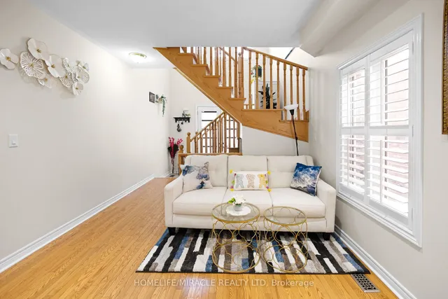 Additional property image - 25 Openbay Gdns