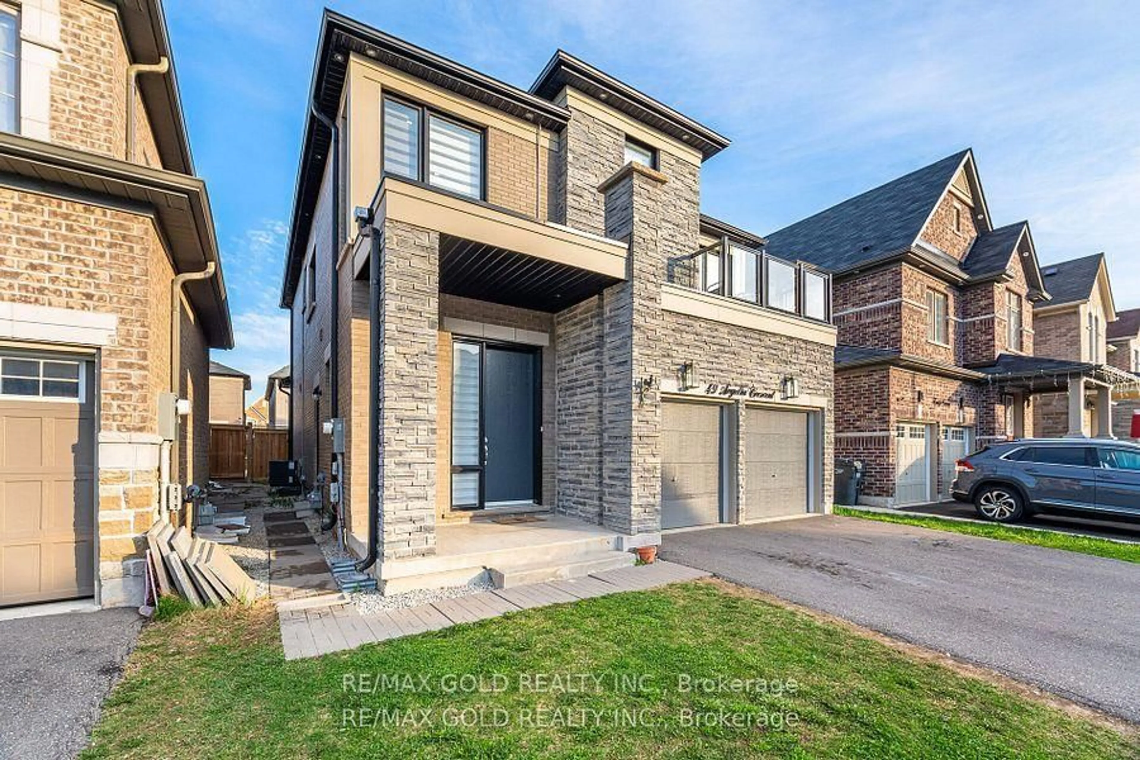 Home with brick exterior material, street for 49 Argelia Cres, Brampton Ontario L6X 5N5