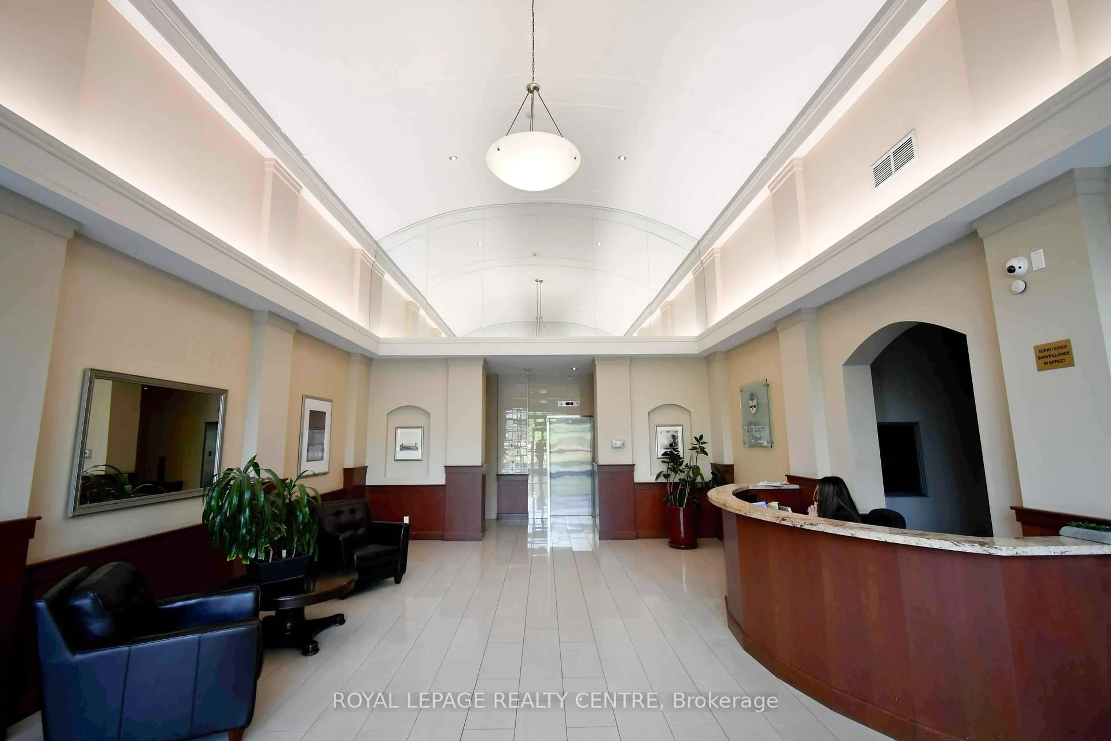 Lobby for 1359 Rathburn Rd #1914, Mississauga Ontario L4W 5P7