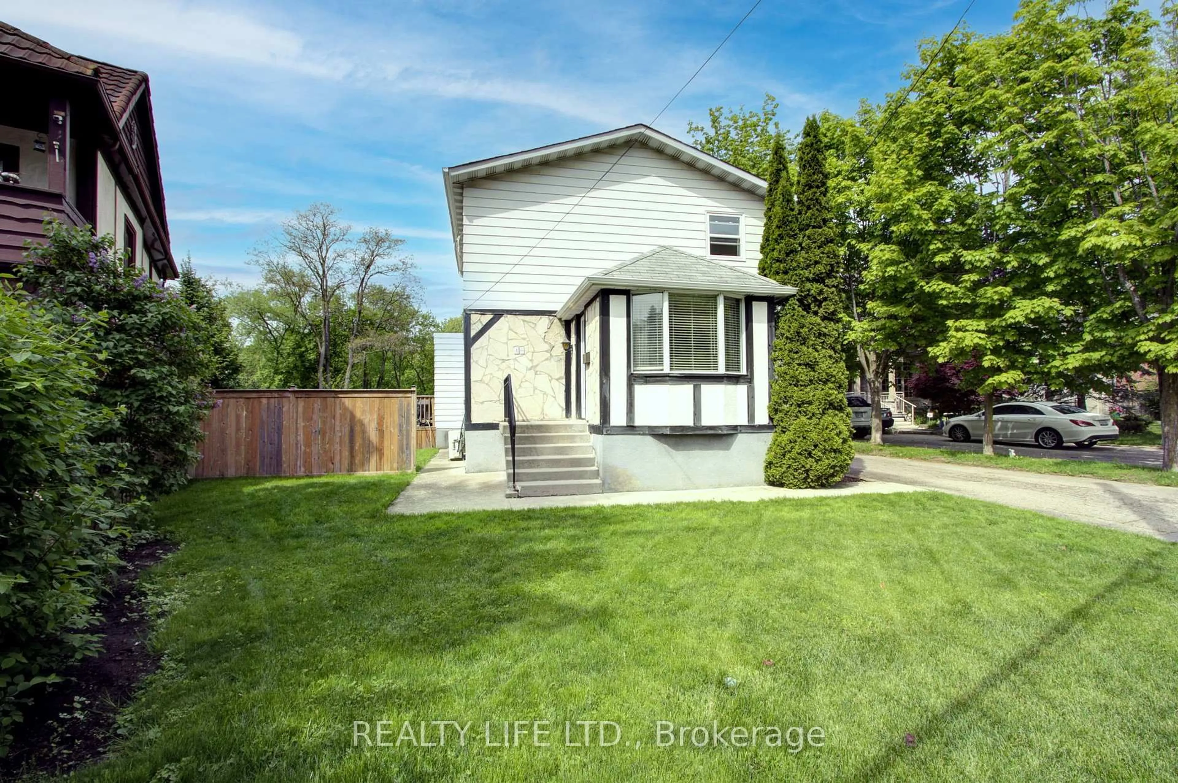 A pic from outside/outdoor area/front of a property/back of a property/a pic from drone, street for 48 Bonnyview Dr, Toronto Ontario M8Y 3G6