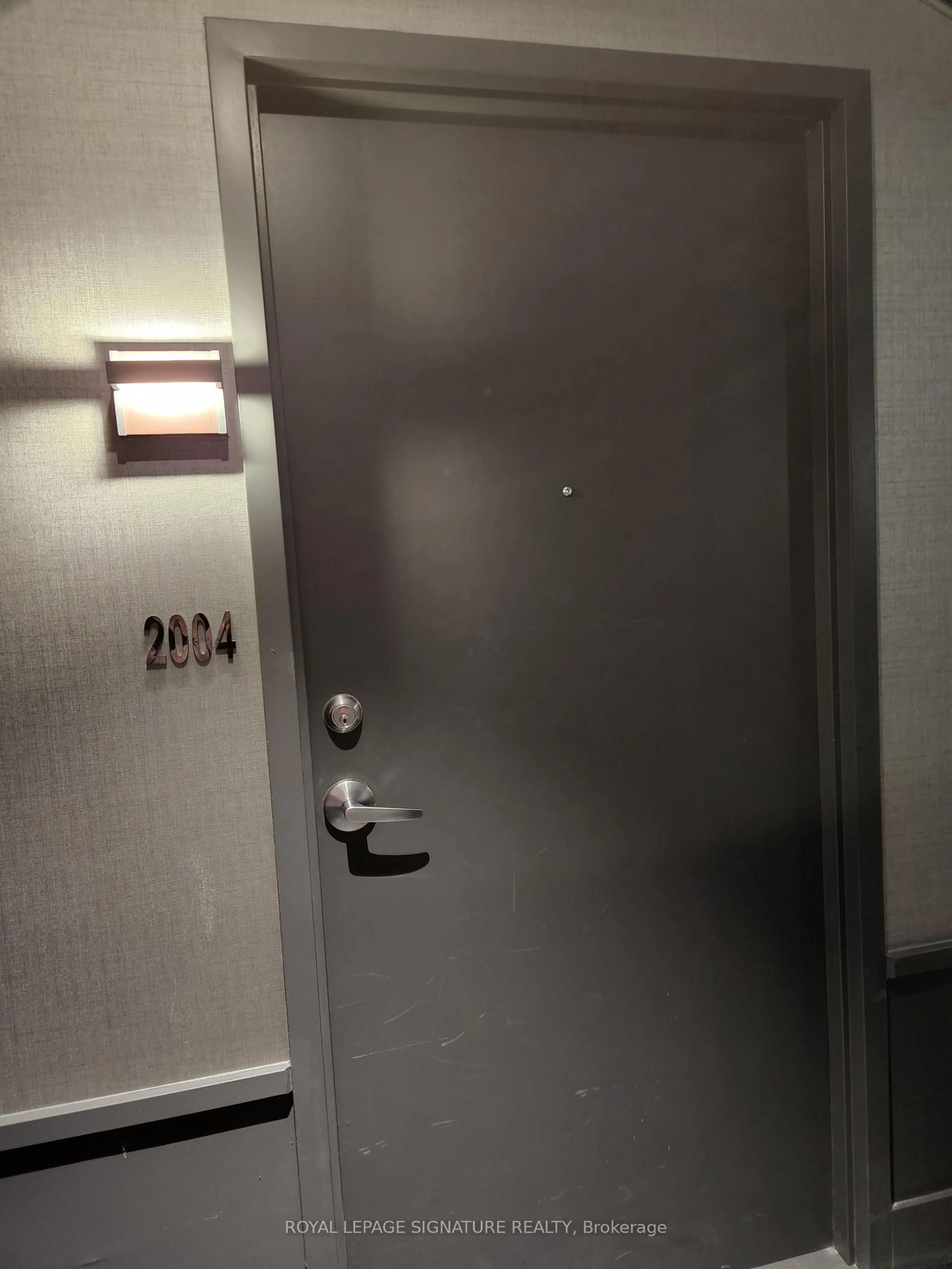 A pic of a room for 297 Oakwalk Dr #2004, Oakville Ontario L6H 3R6