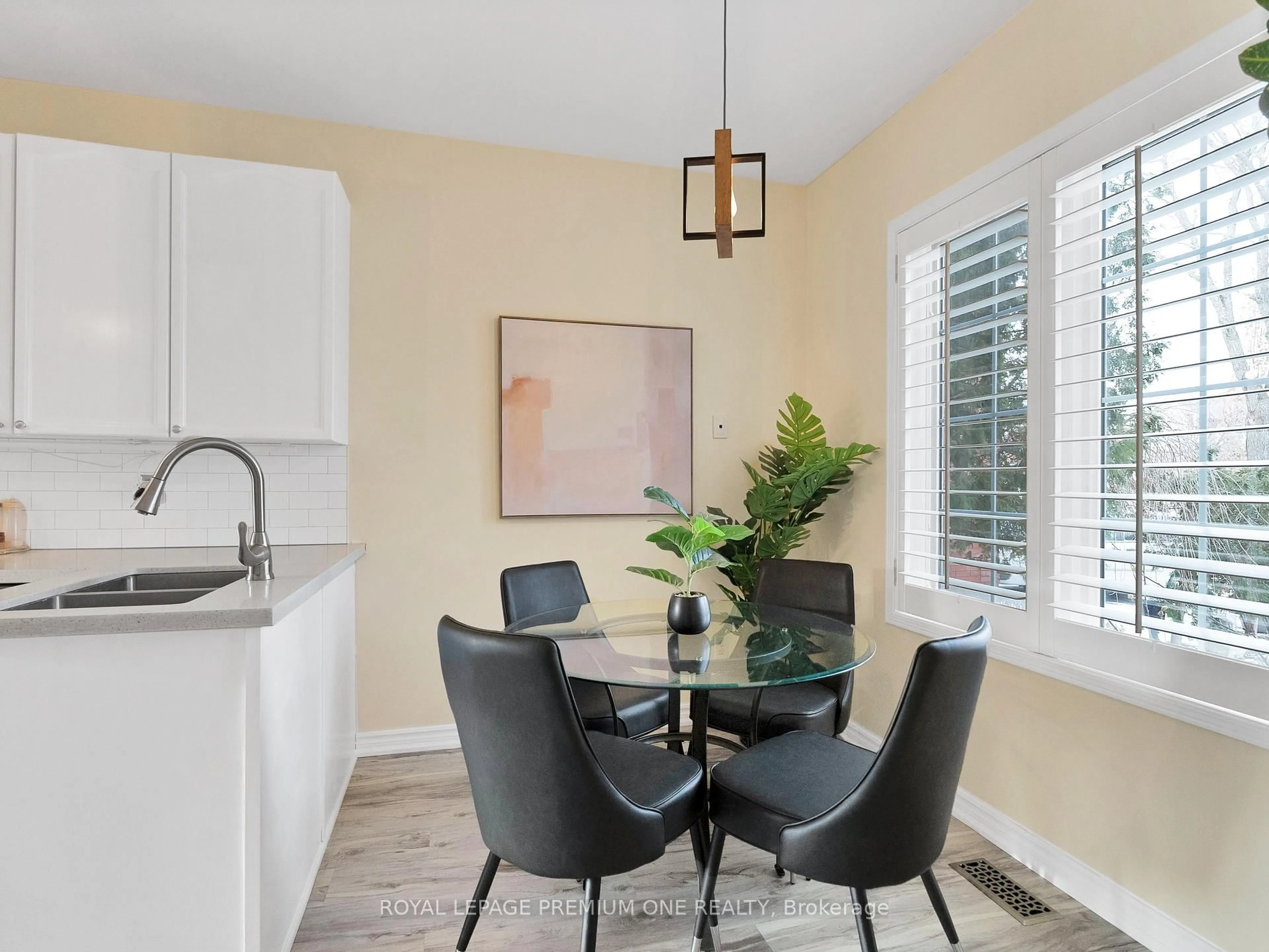 Unknown for 62 Twin Willow Cres, Brampton Ontario L7A 1K2