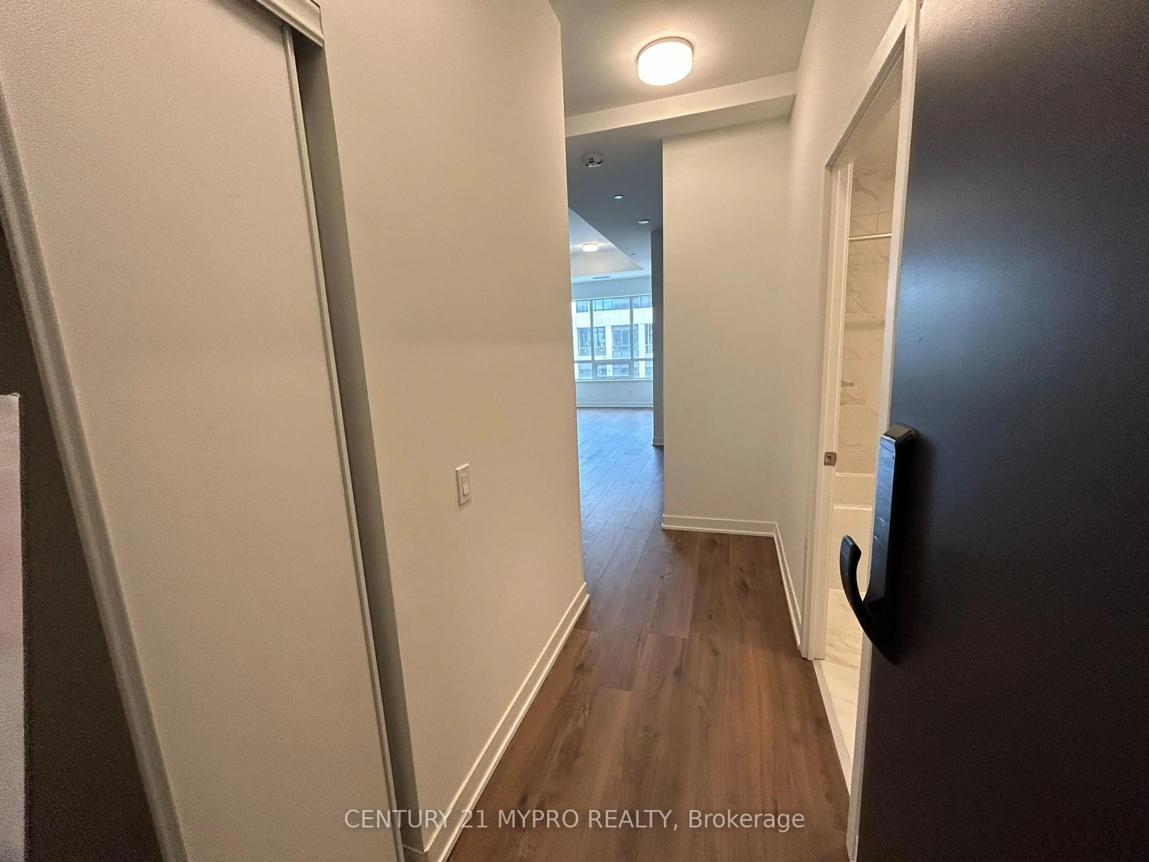A pic of a room for 405 Dundas St #217, Oakville Ontario L6M 4P9