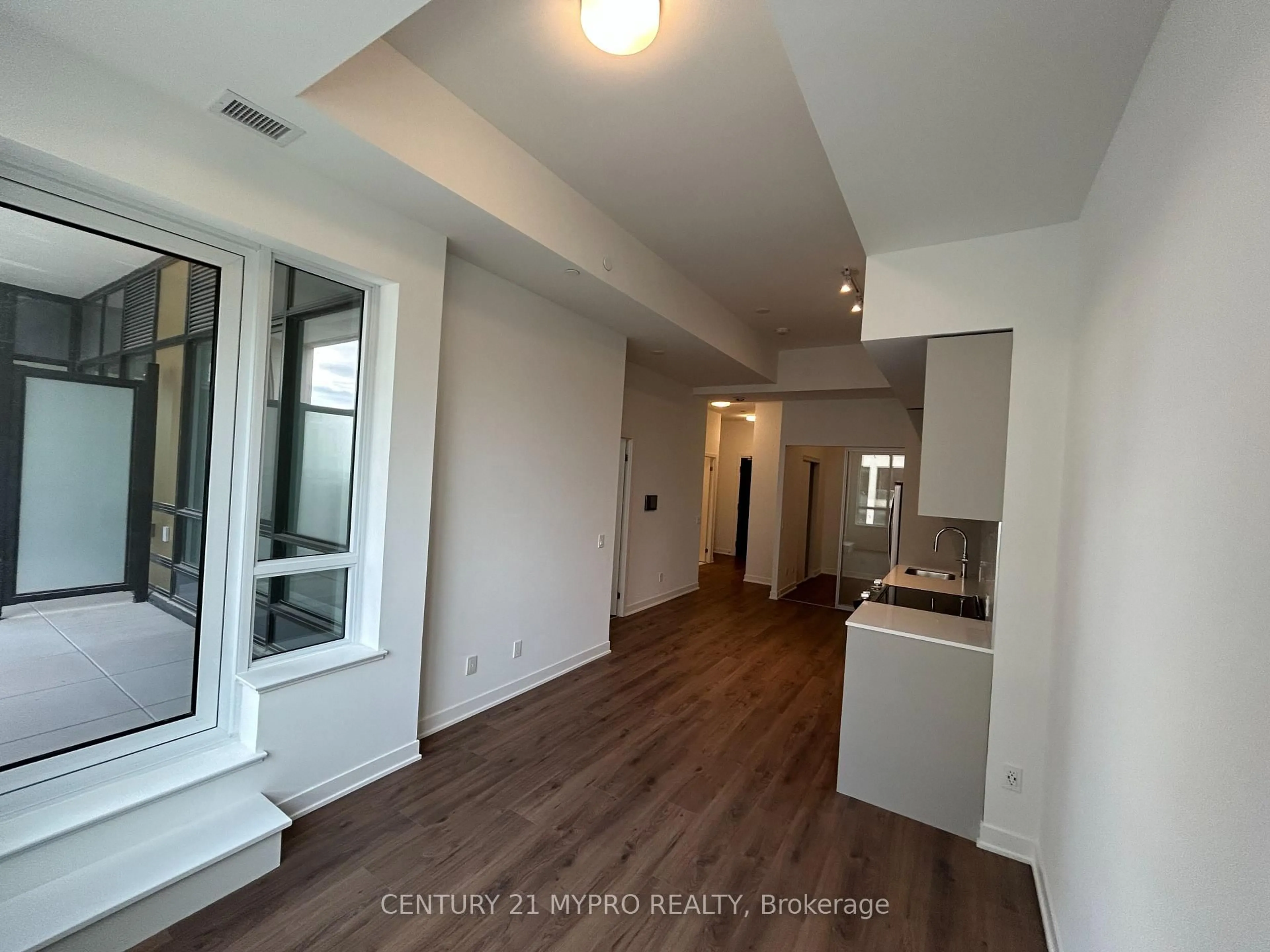 A pic of a room for 405 Dundas St #217, Oakville Ontario L6M 4P9