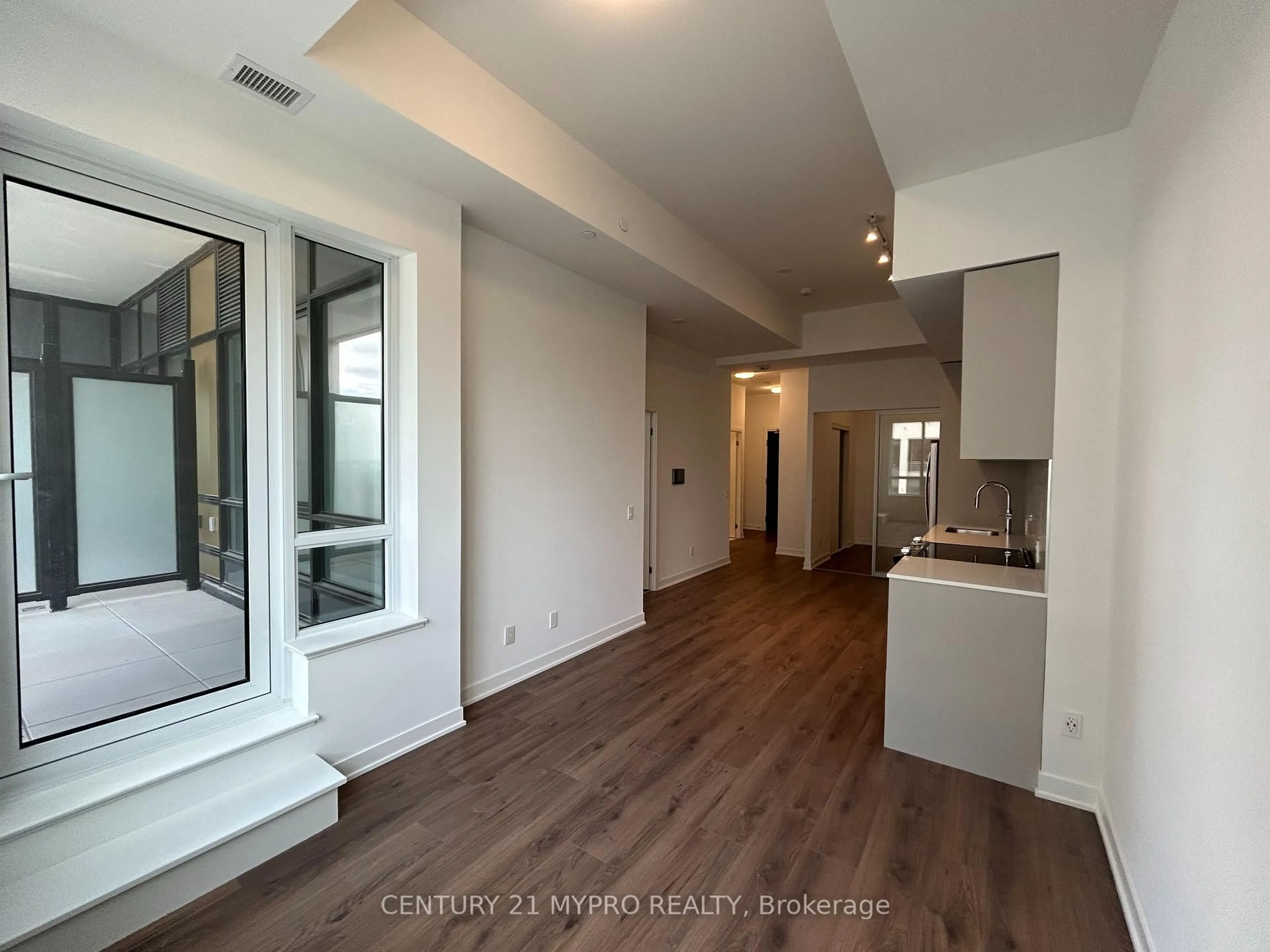 Unknown for 405 Dundas St #217, Oakville Ontario L6M 4P9
