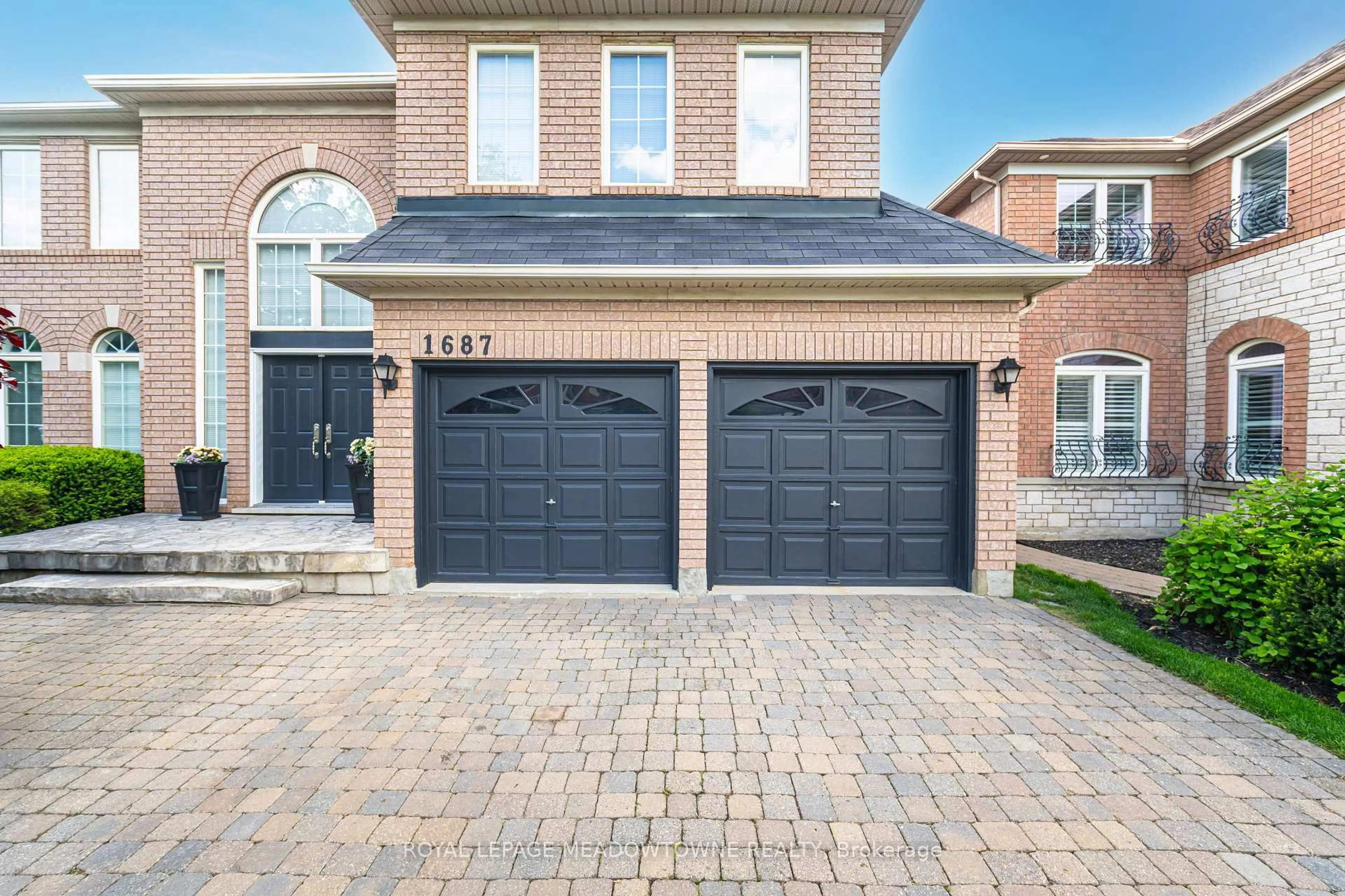 Home with brick exterior material, street for 1687 Kentchester Pl, Mississauga Ontario L5N 7S8