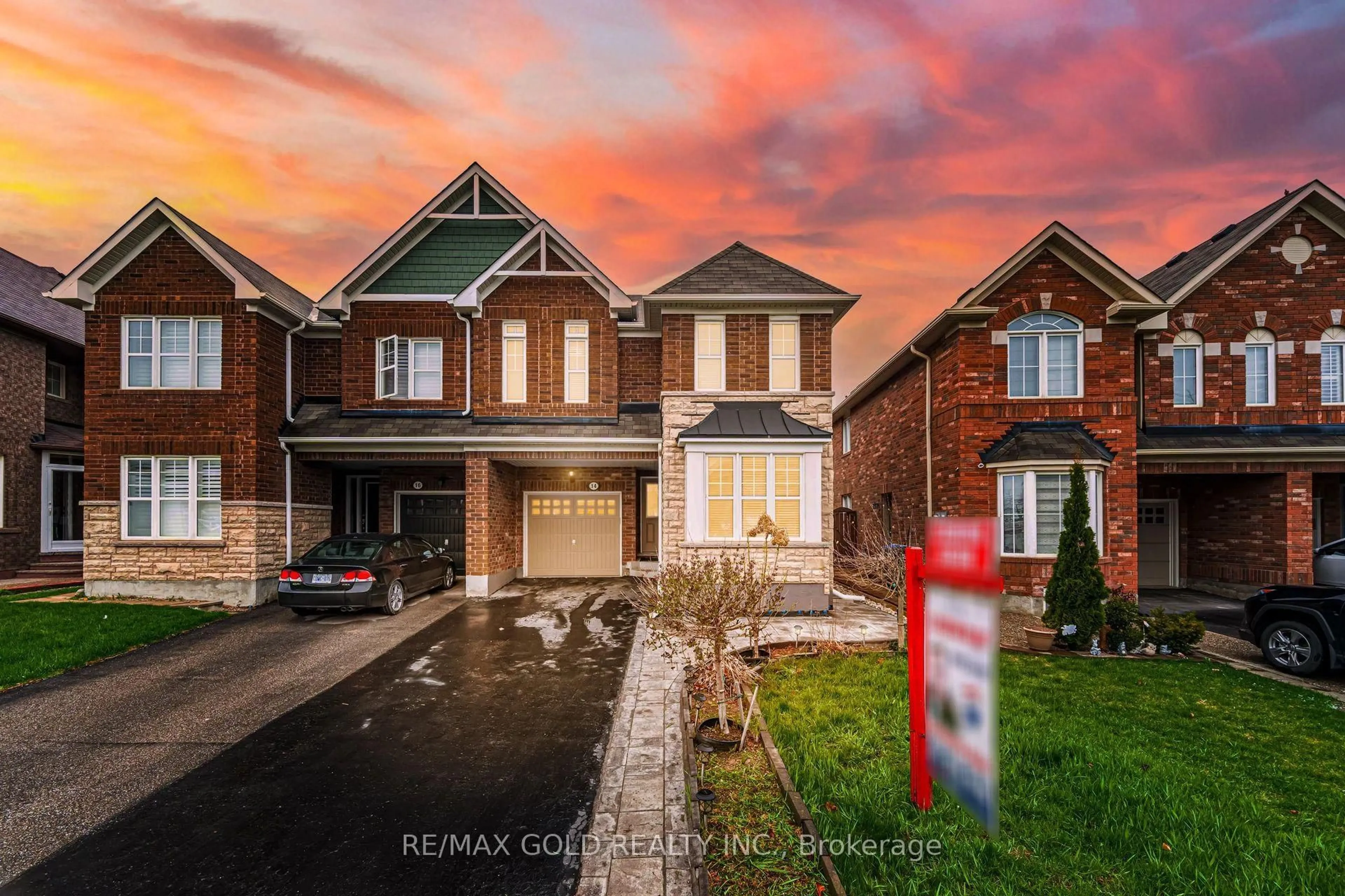 Home with brick exterior material, street for 14 Apple Valley Way, Brampton Ontario L6P 3P8