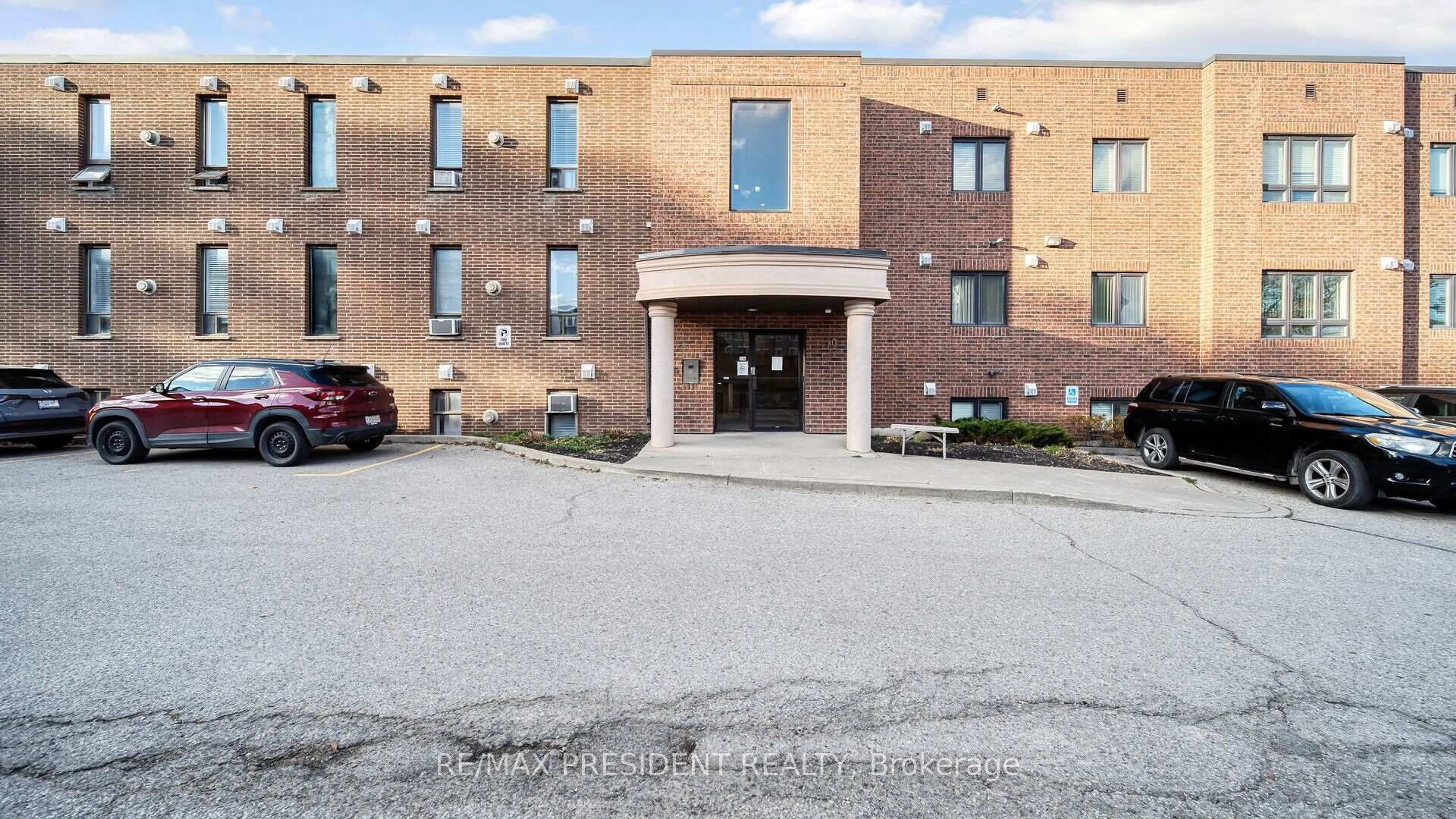 Unknown for 70 First St #301, Orangeville Ontario L9W 2E5