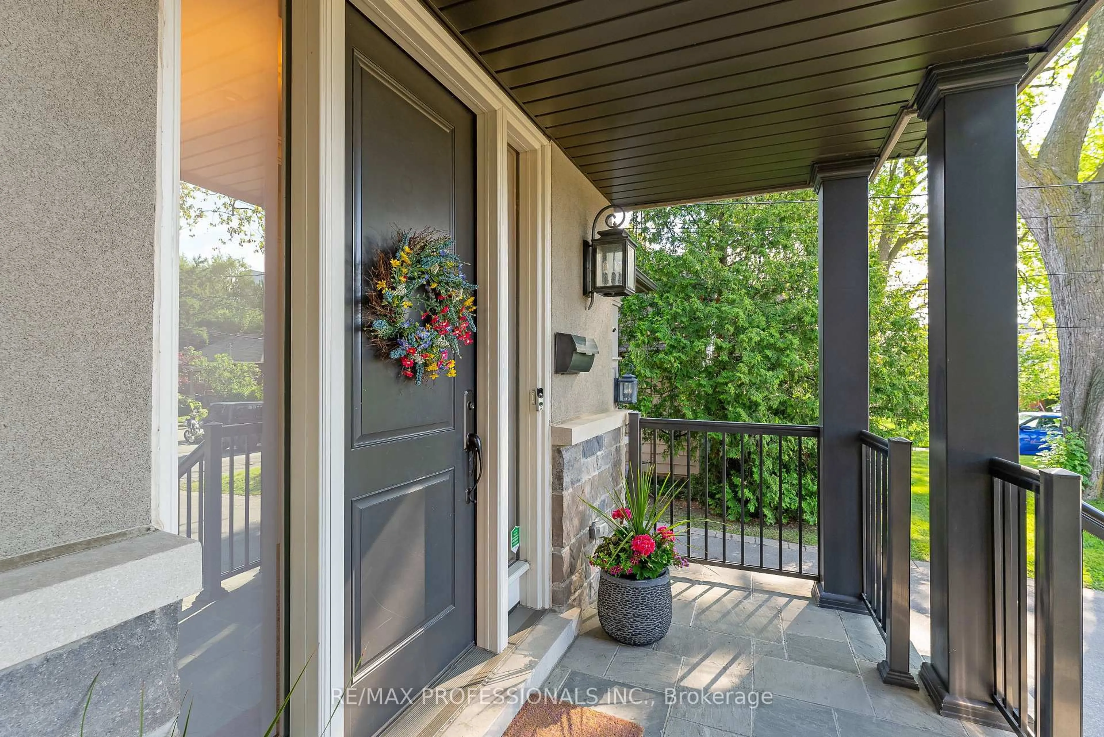 Patio, street for 22 Brussels St, Toronto Ontario M8Y 1H3
